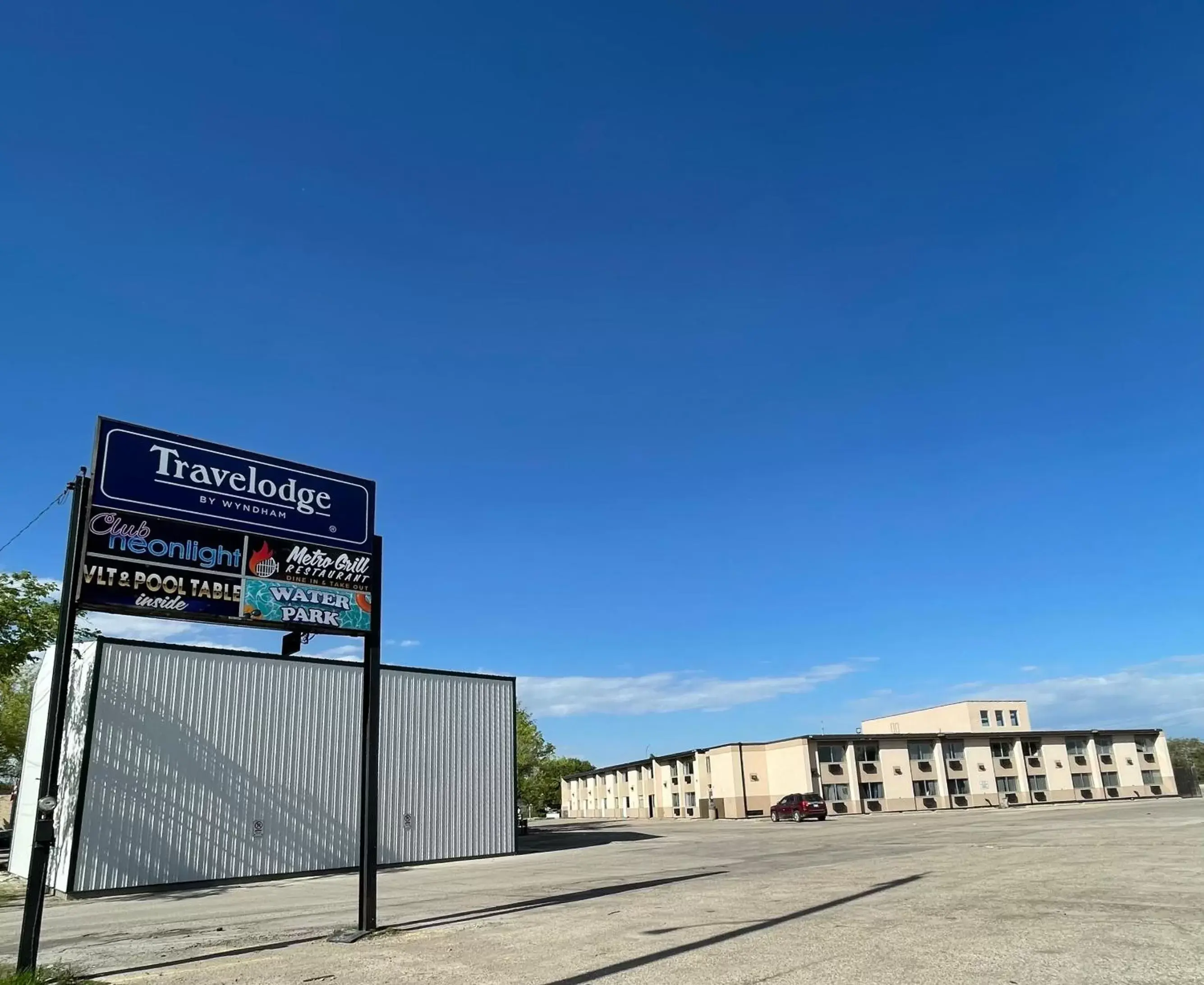 Property building in Travelodge by Wyndham Winnipeg Property building in Travelodge by Wyndham Winnipeg