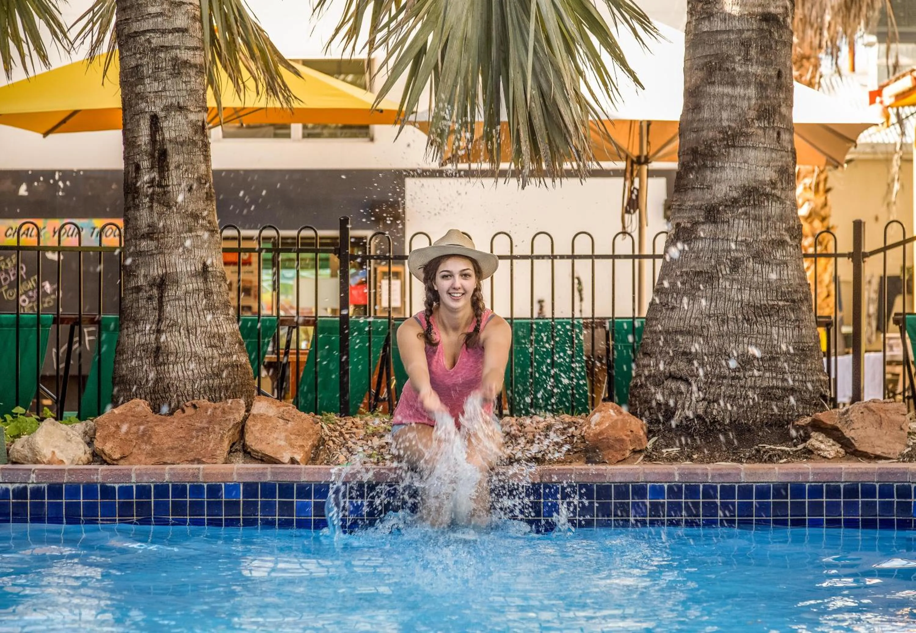 Swimming pool in YHA Alice Springs