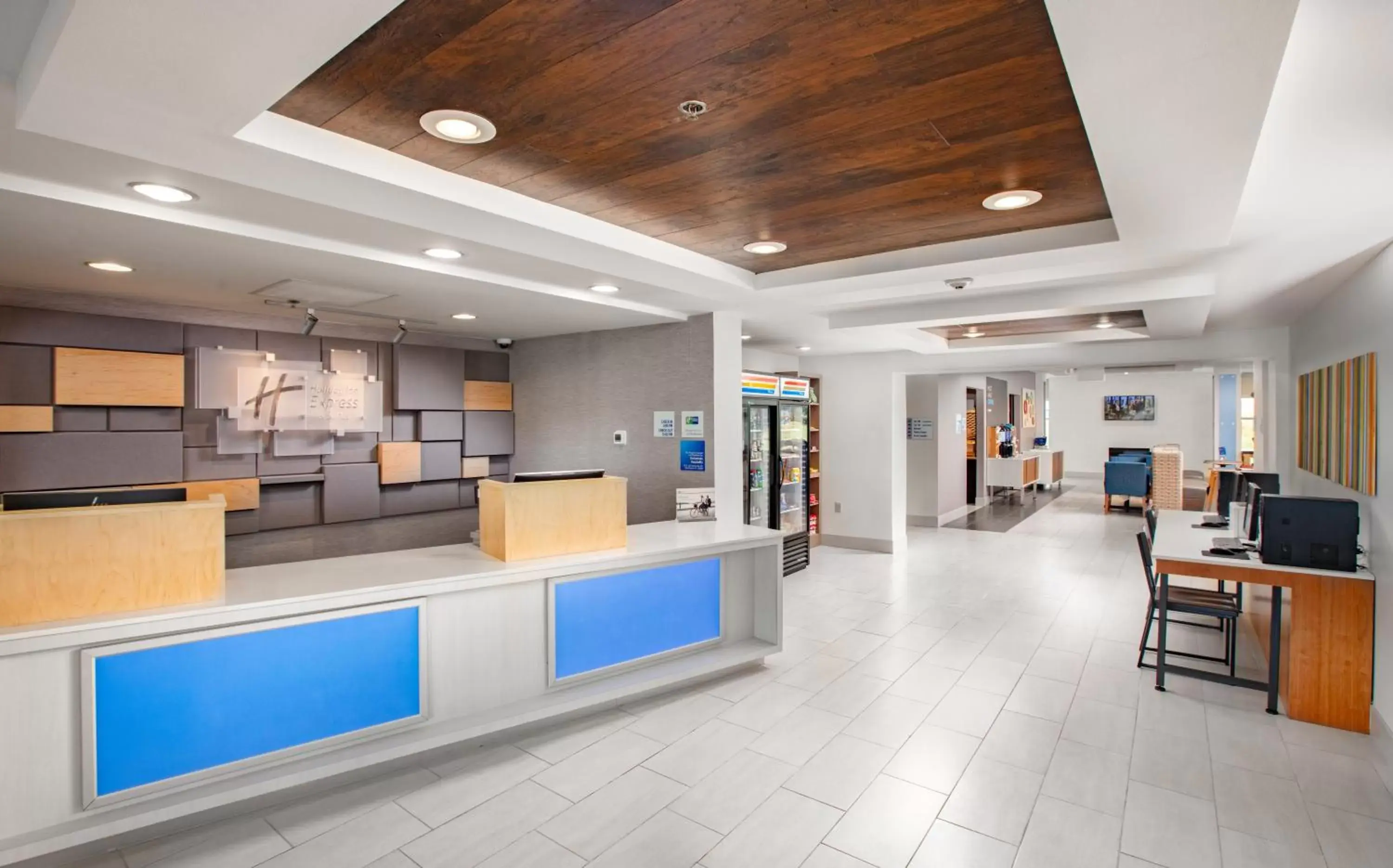 Lobby or reception, Lobby/Reception in Holiday Inn Express Hotel & Suites Altoona-Des Moines, an IHG Hotel
