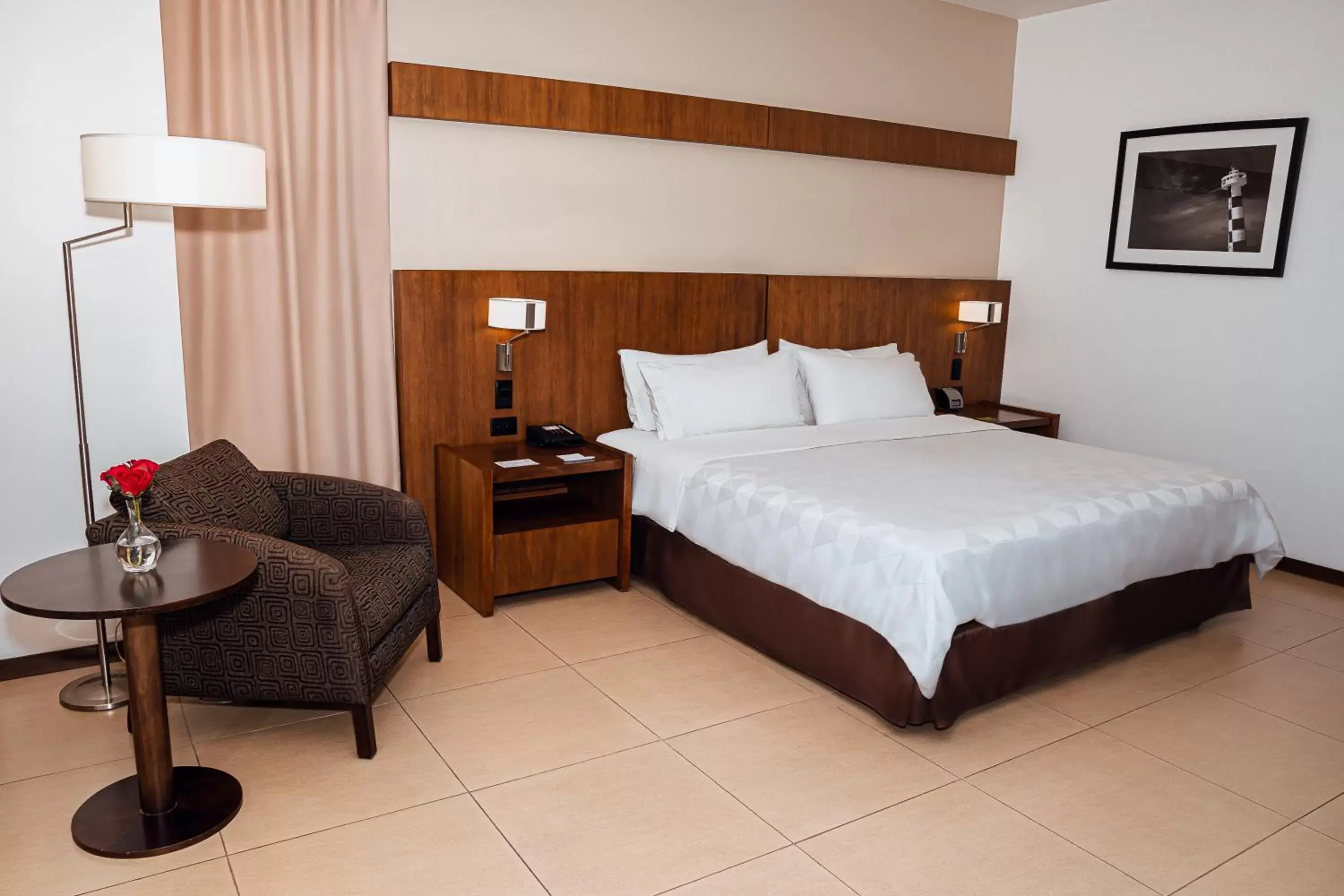 Bedroom, Bed in Holiday Inn Guayaquil Airport, an IHG Hotel