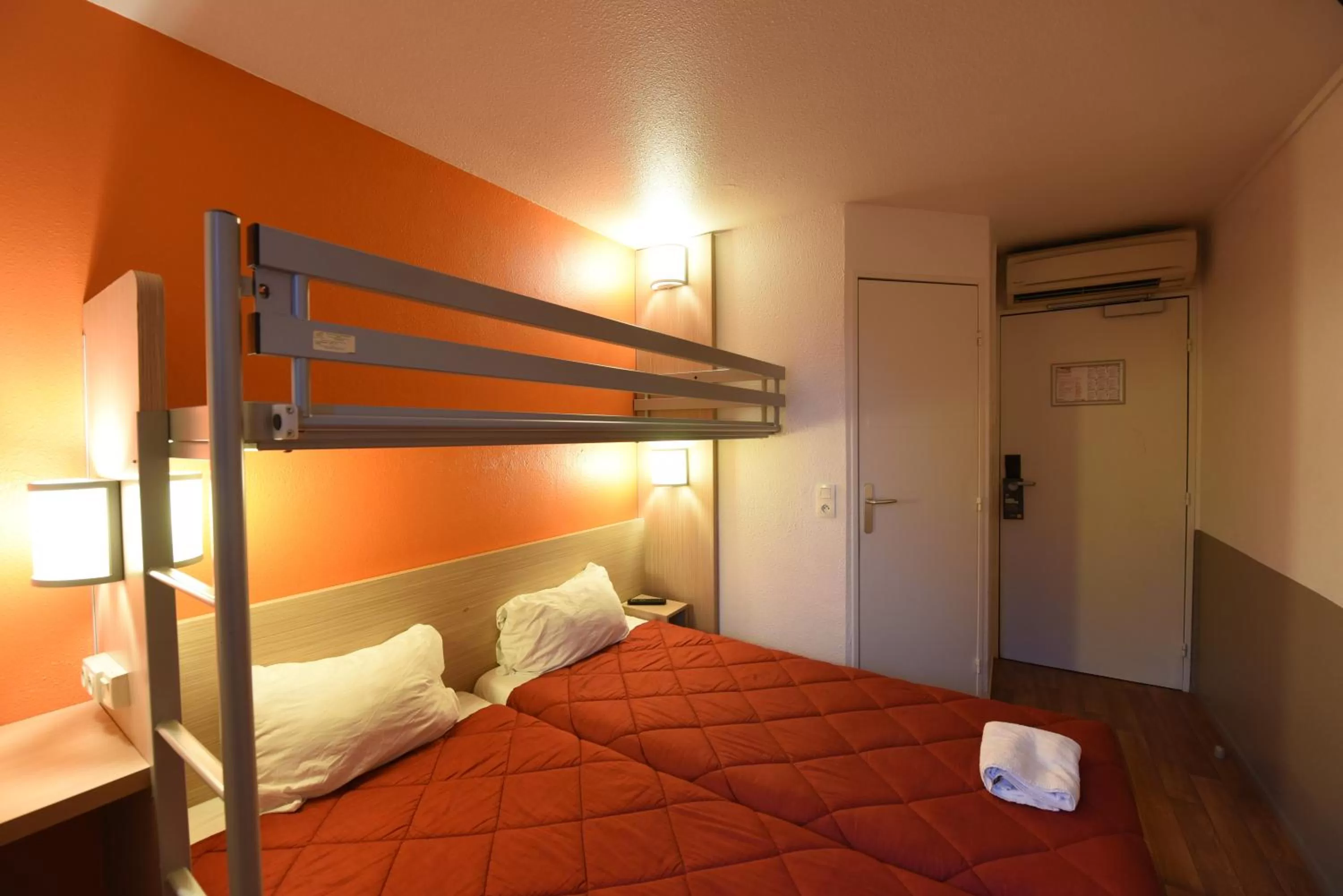 Bed in Première Classe Rosny Sous Bois