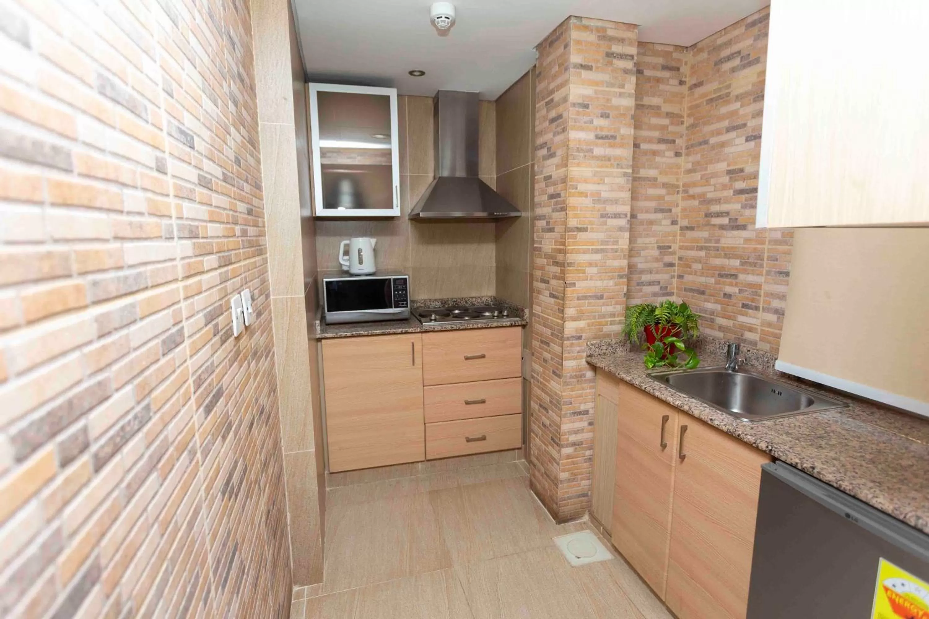 Roots Hotel Apartment