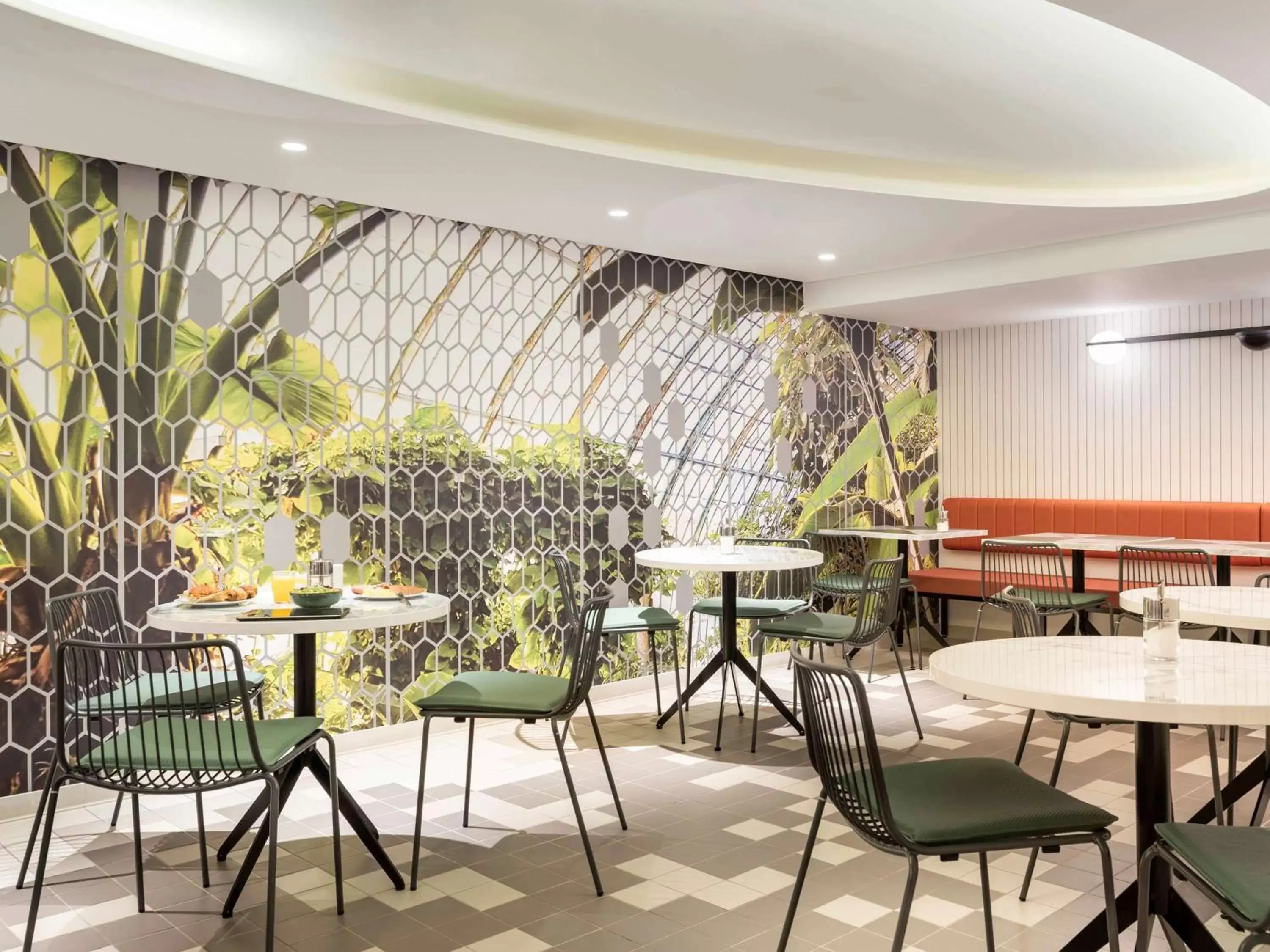 Restaurant/Places to Eat in Aparthotel Adagio Paris Centre Tour Eiffel