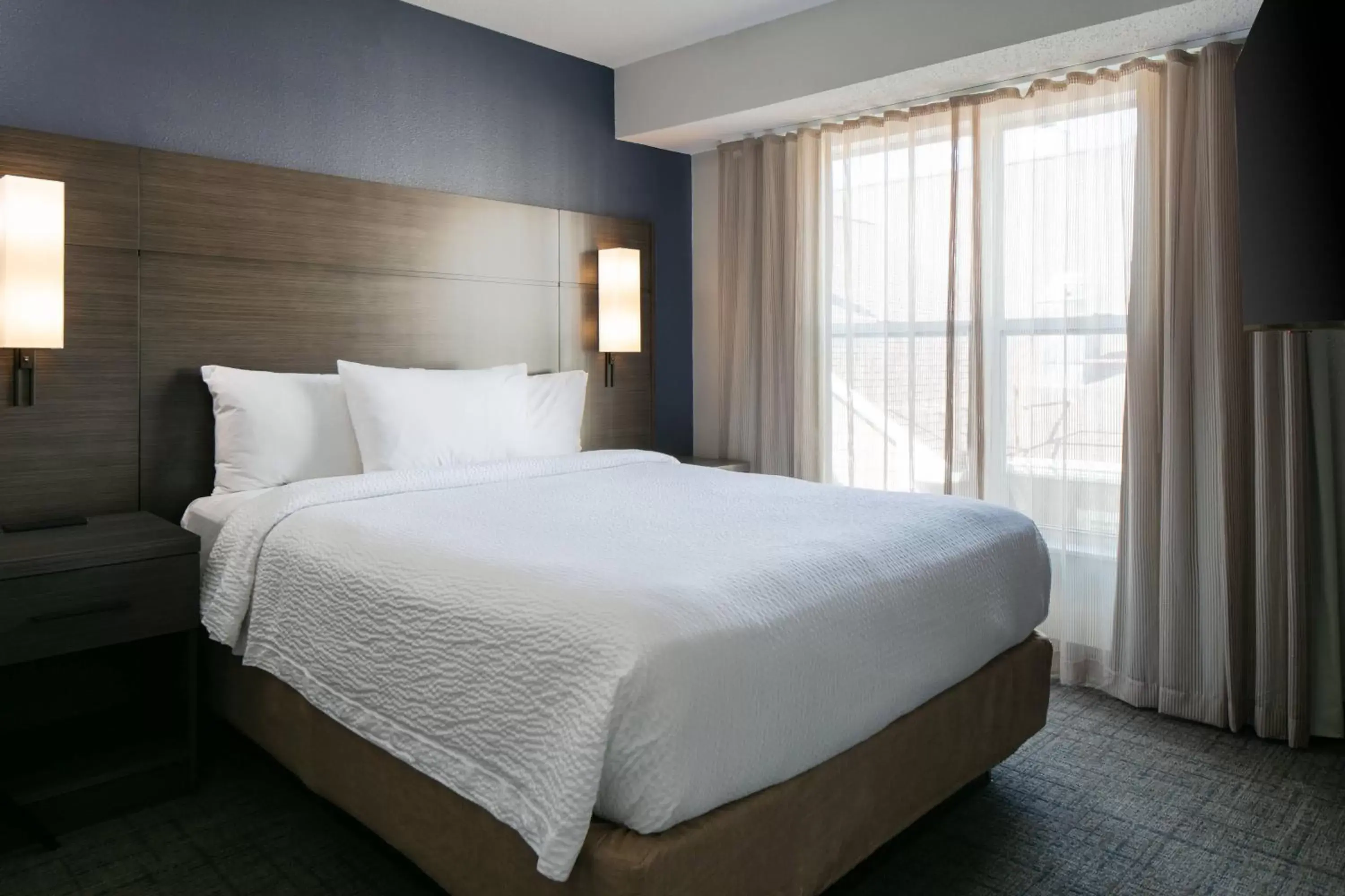 Bedroom, Bed in Residence Inn by Marriott Tulsa South