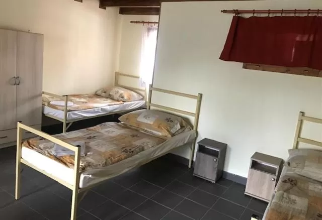 Bed in Convoy Panzió