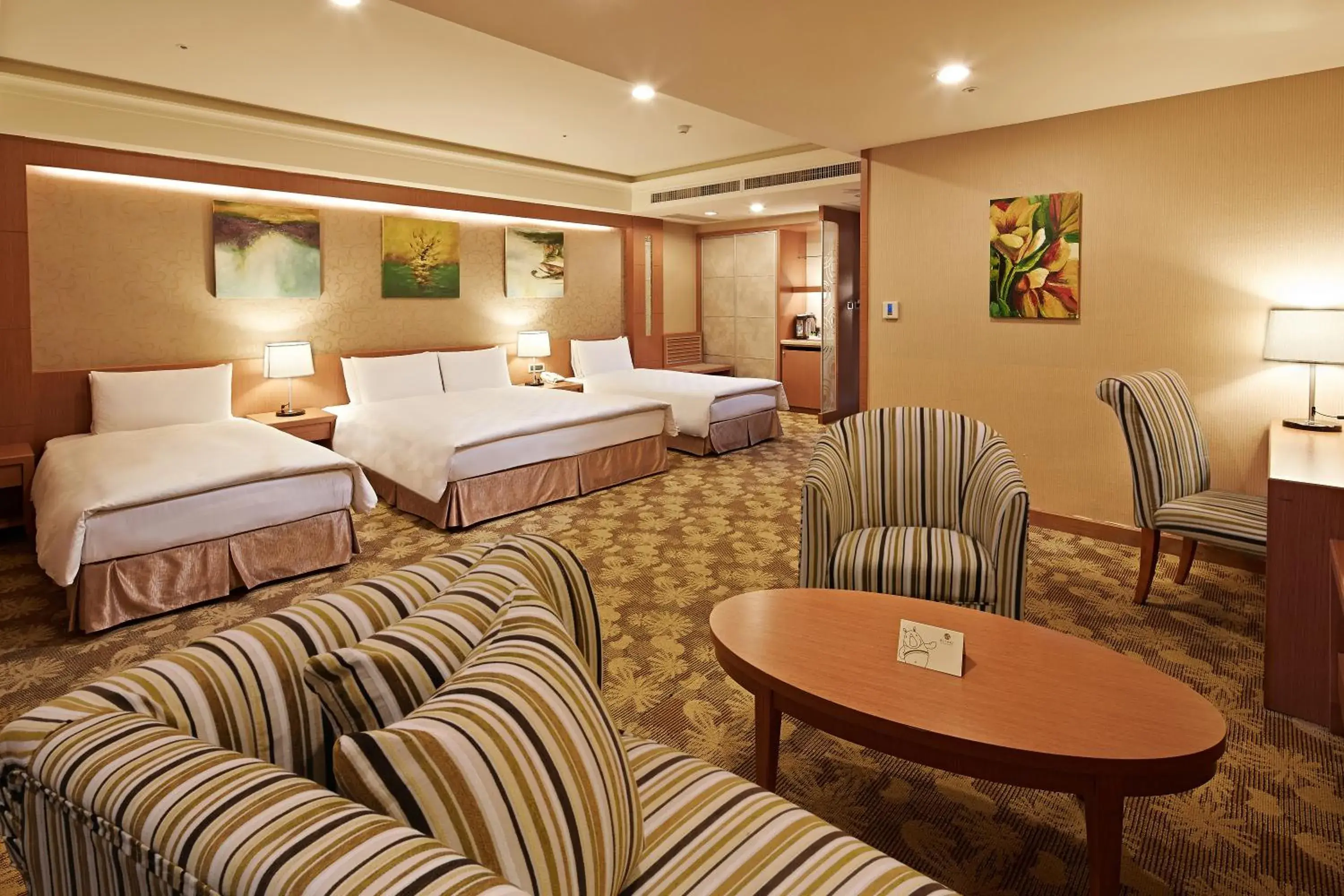 Photo of the whole room, Bed in E-DA Skylark Hotel Photo of the whole room, Bed in E-DA Skylark Hotel