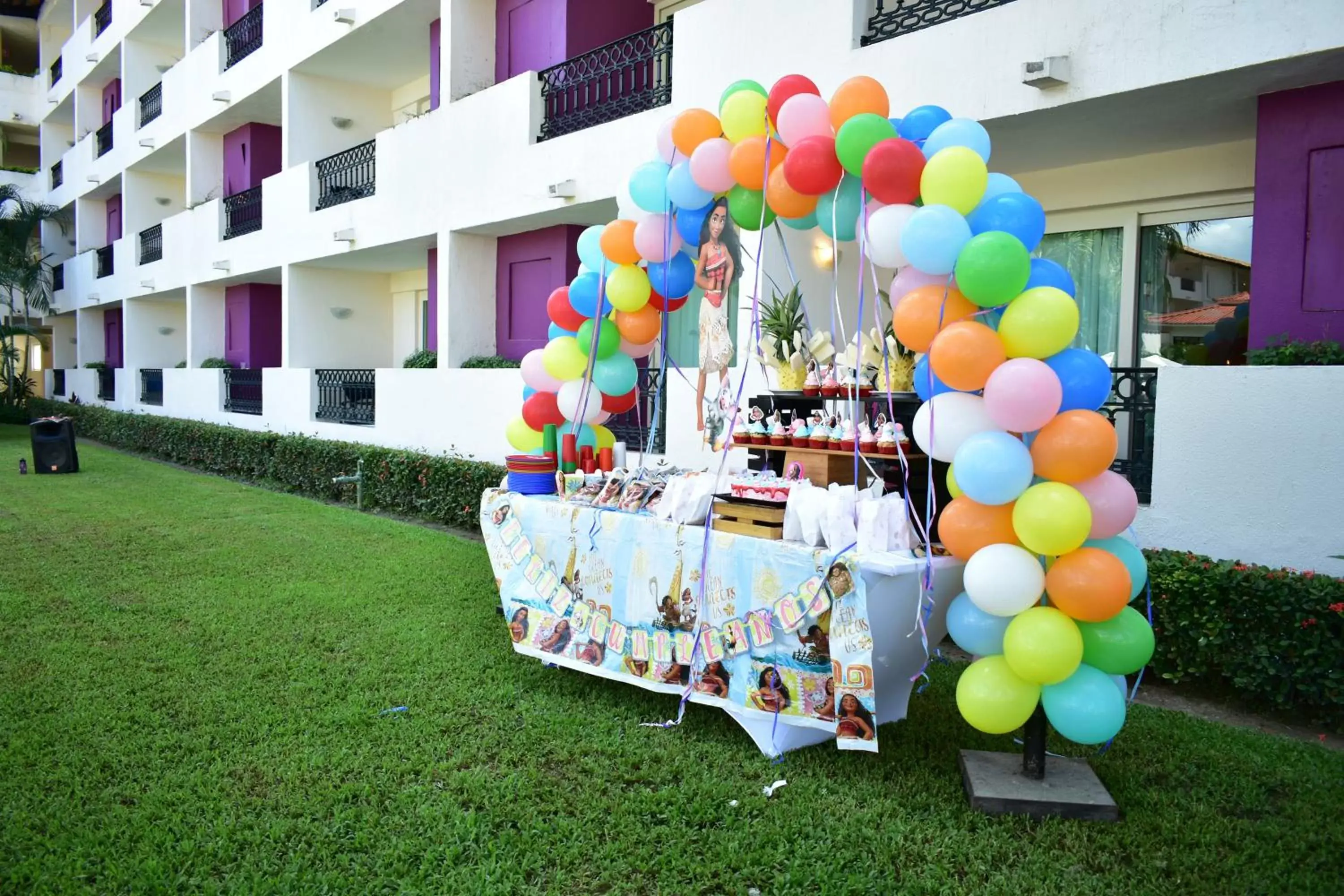 Day, Banquet Facilities in Crown Paradise Club All Inclusive