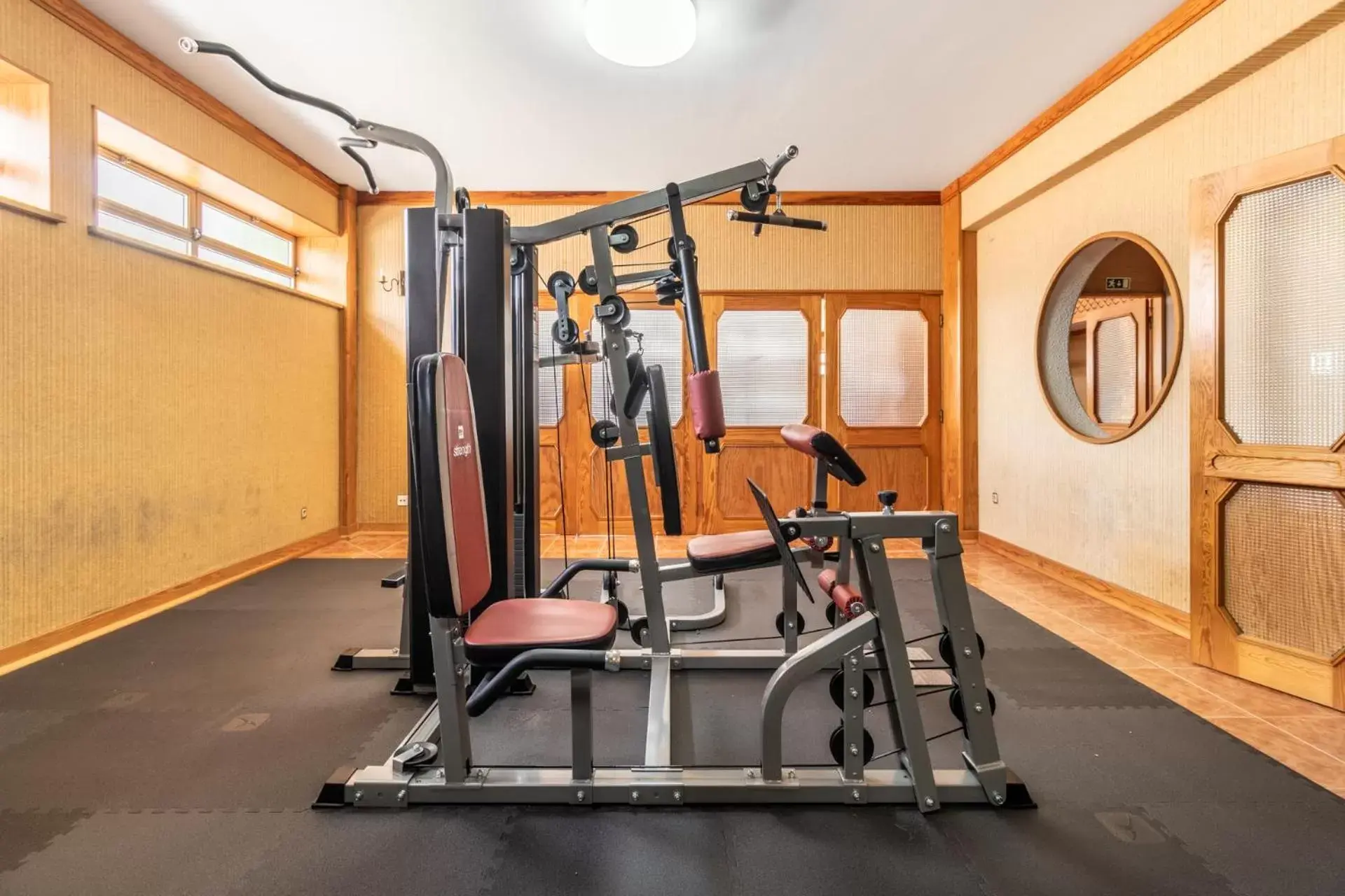 Fitness centre/facilities in Hotel Colmeia Fitness centre/facilities in Hotel Colmeia