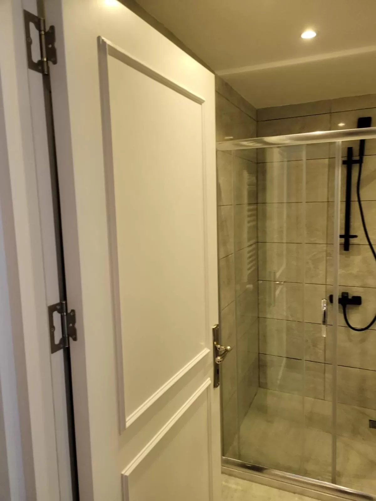 Bathroom in Mr BEYAZ HOTEL