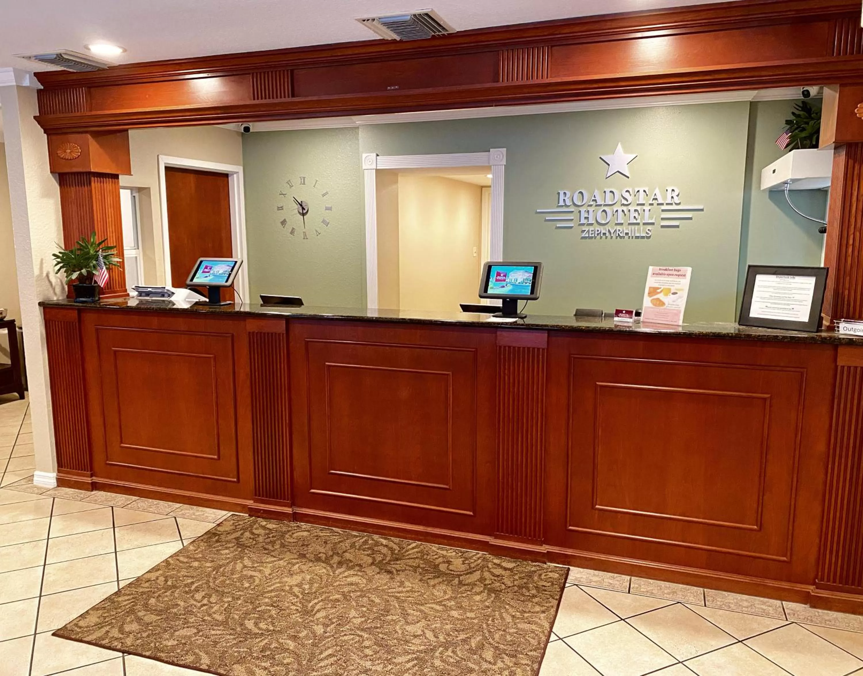 Lobby or reception in Roadstar Hotel Zephyrhills