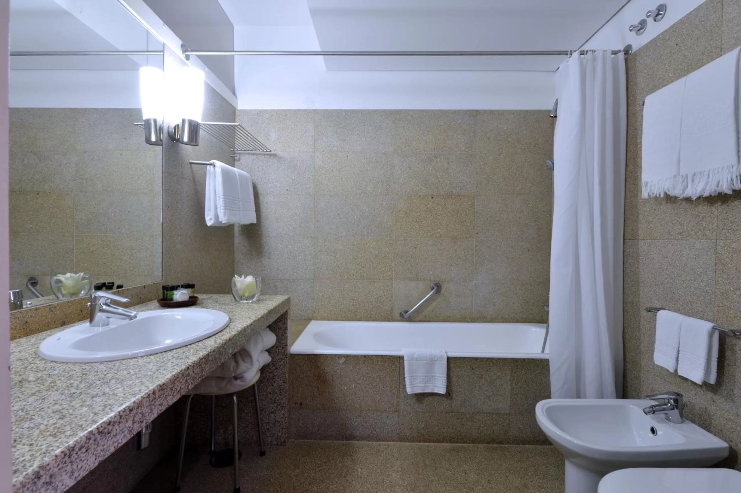 Family Room (2 Adults + 1 children until 12 years old) in Pousada Mosteiro de Guimaraes