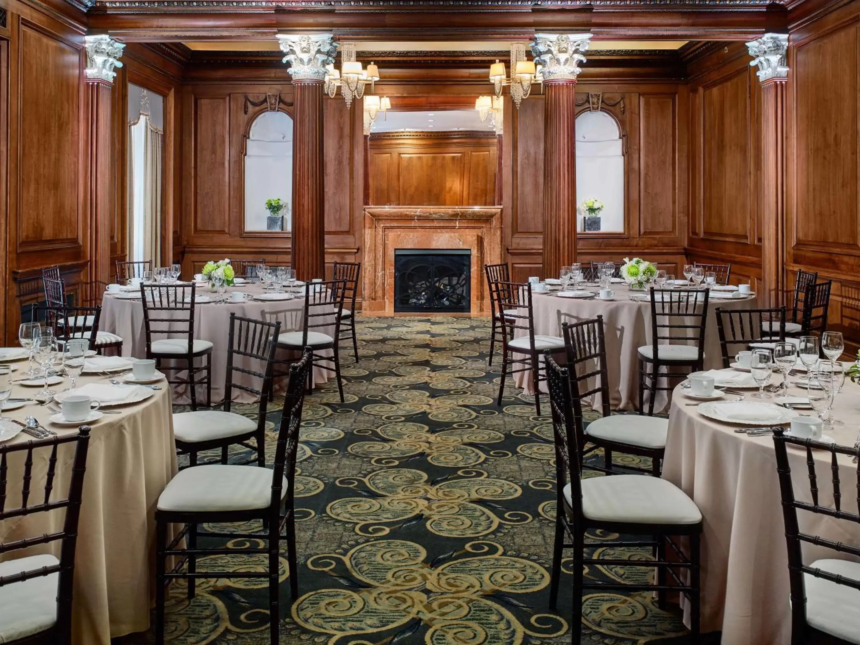 Meeting/conference room, Restaurant/Places to Eat in The Royal Sonesta Chase Park Plaza St Louis