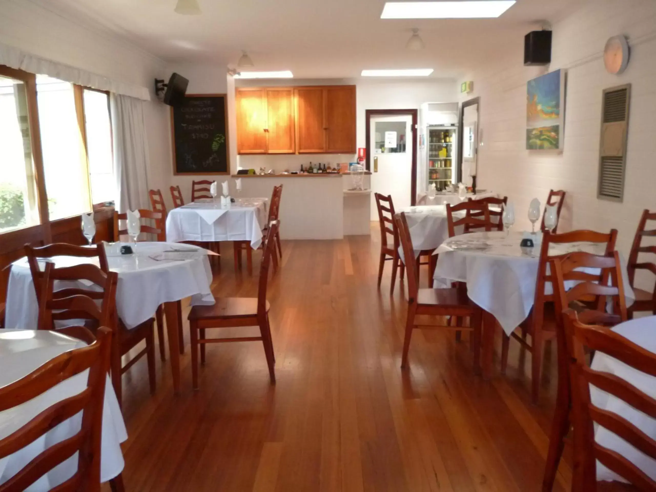 Food, Restaurant/Places to Eat in Tranquilles Bed & Breakfast