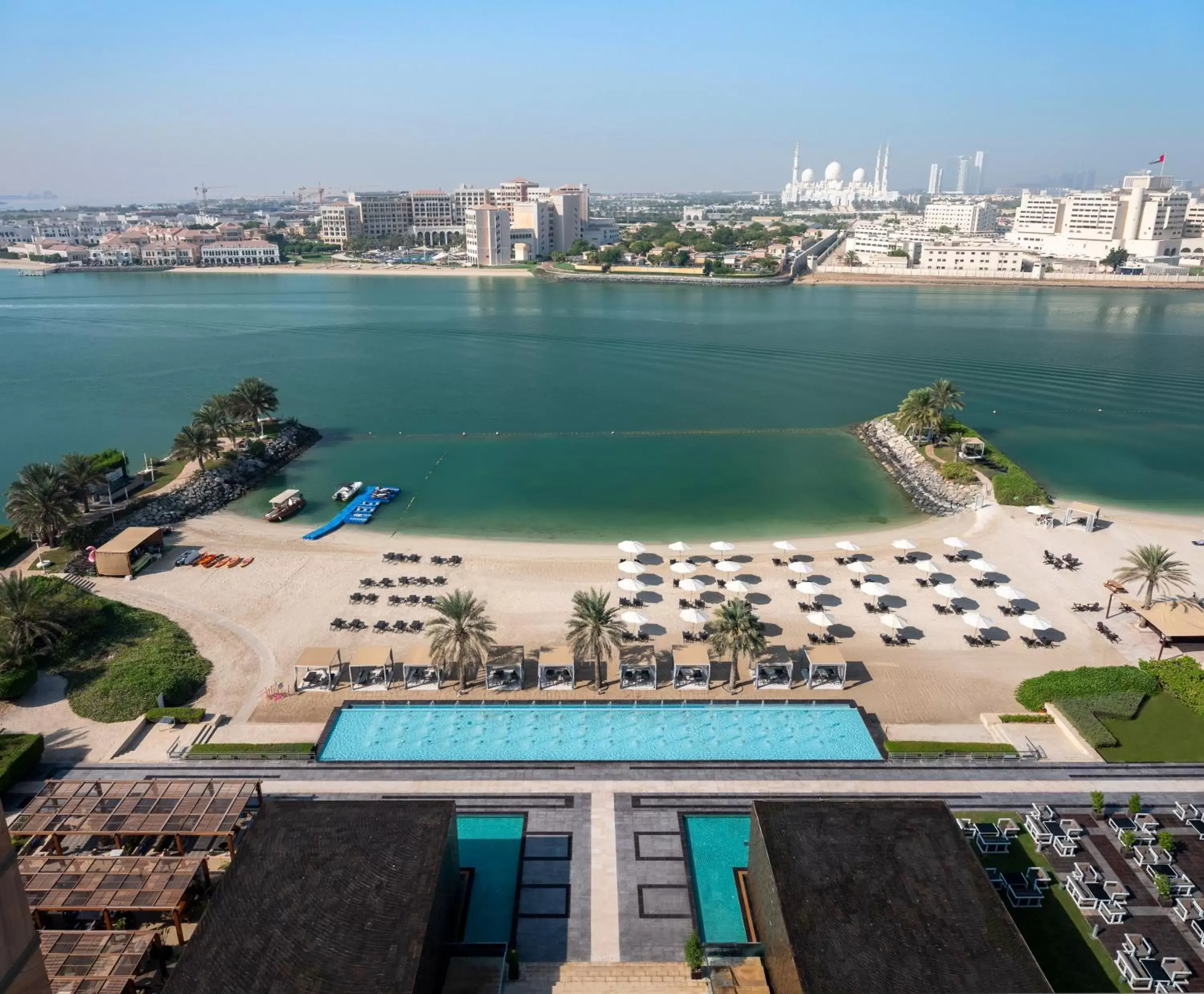 View (from property/room), Bird's-eye View in Fairmont Bab Al Bahr