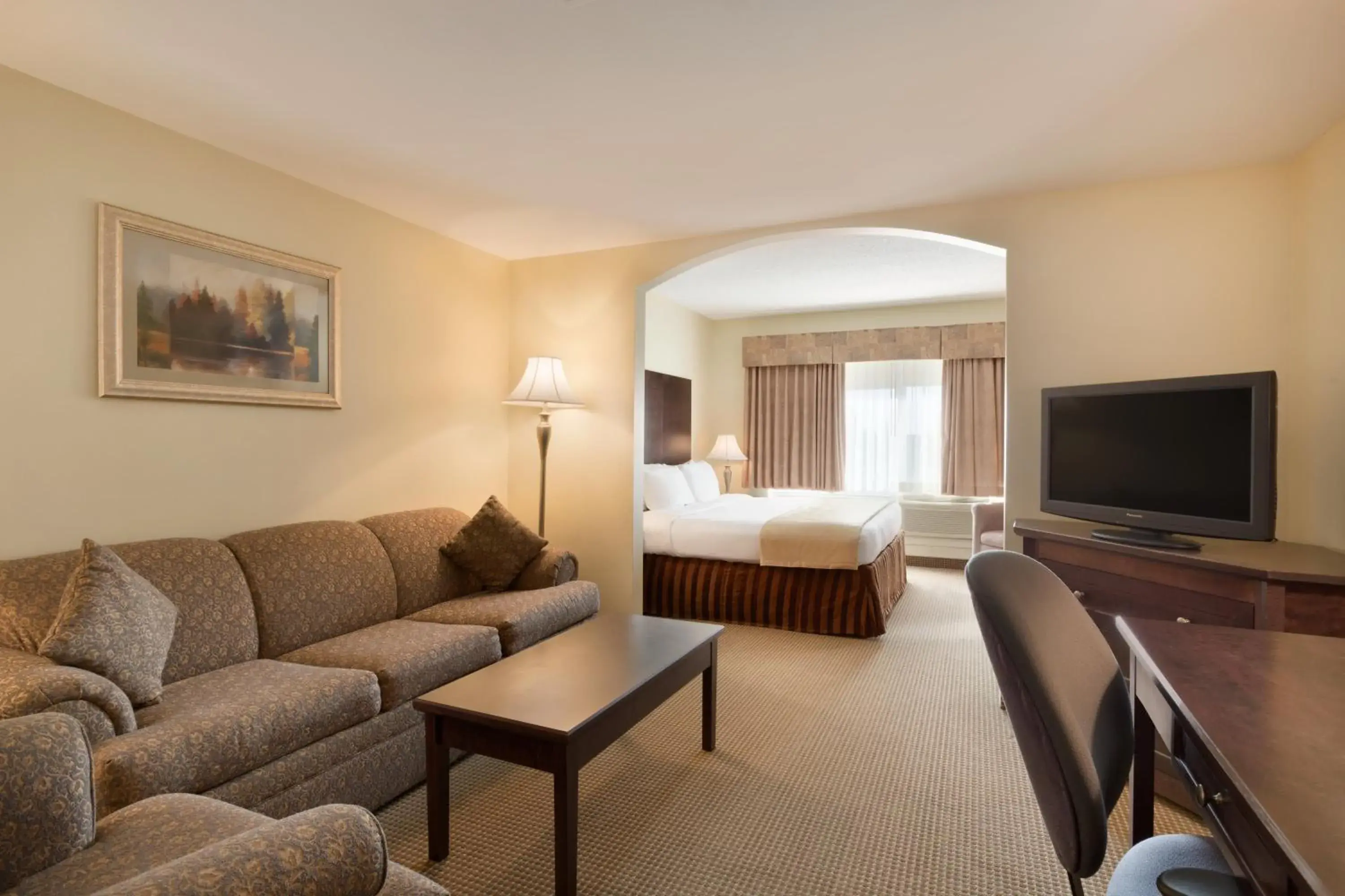 Photo of the whole room, Seating Area in Border Inn & Suites