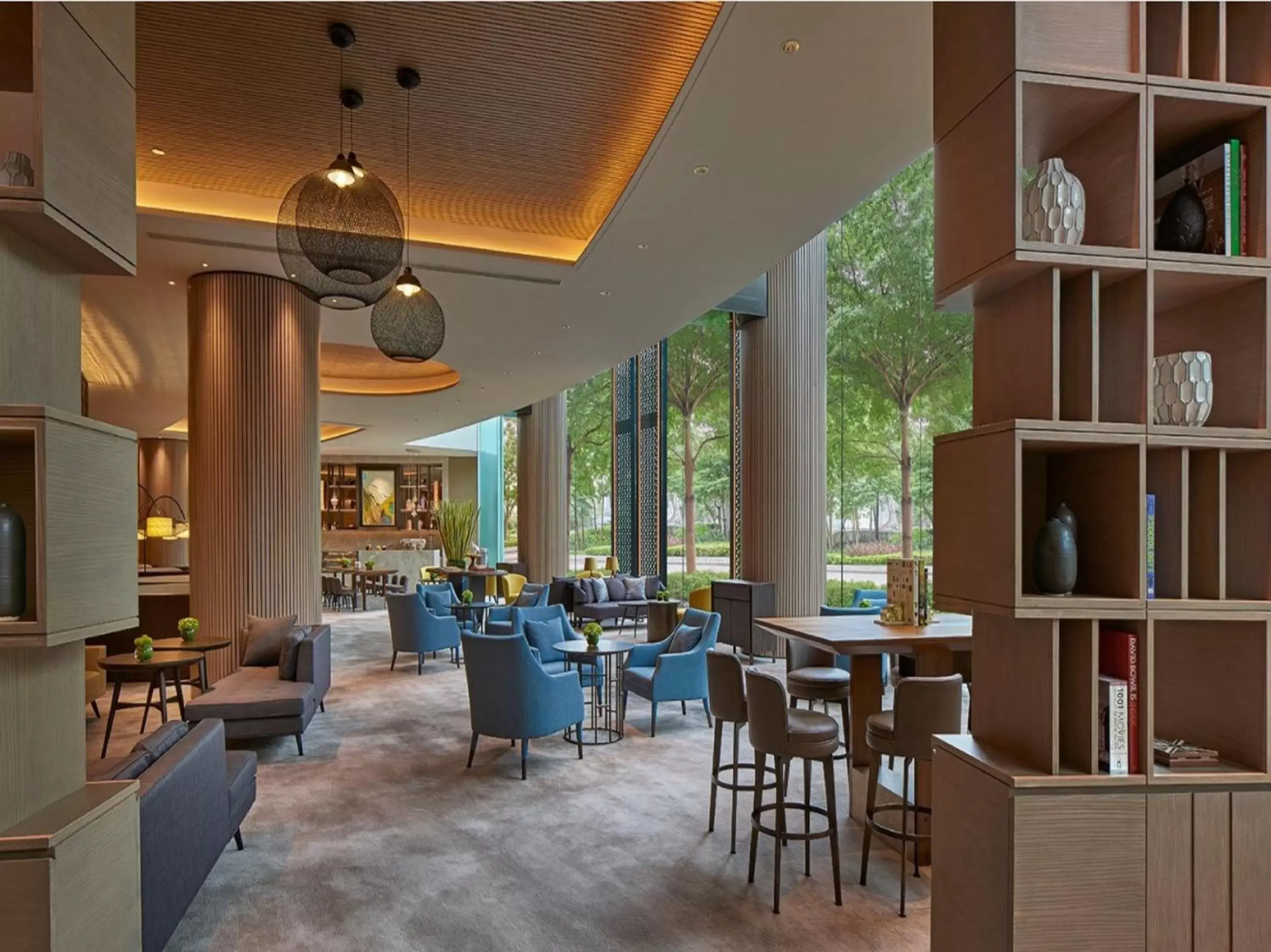 Lounge or bar, Lounge/Bar in New World Millennium Hong Kong Hotel