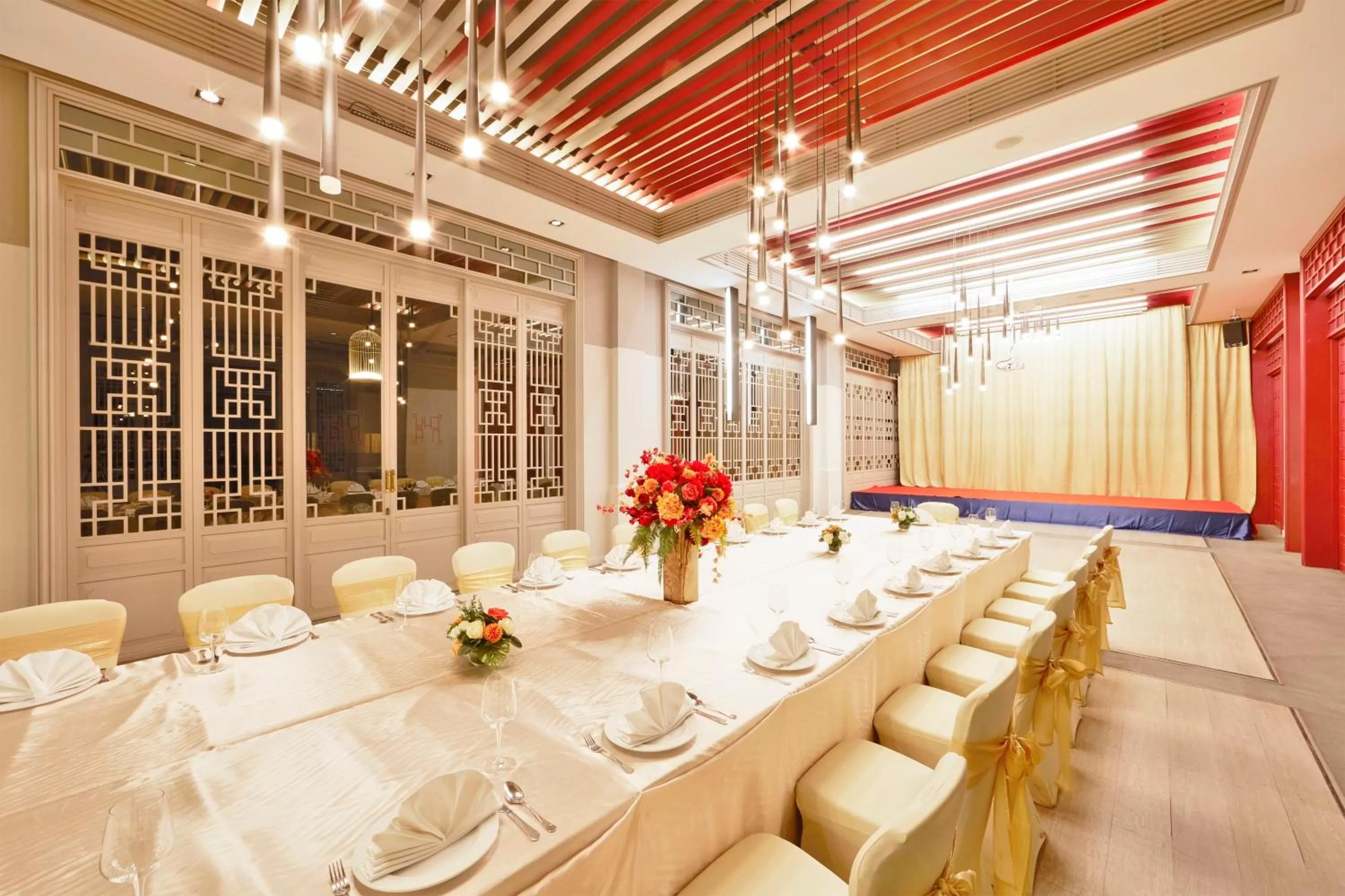 The Quarter Hualamphong by UHG