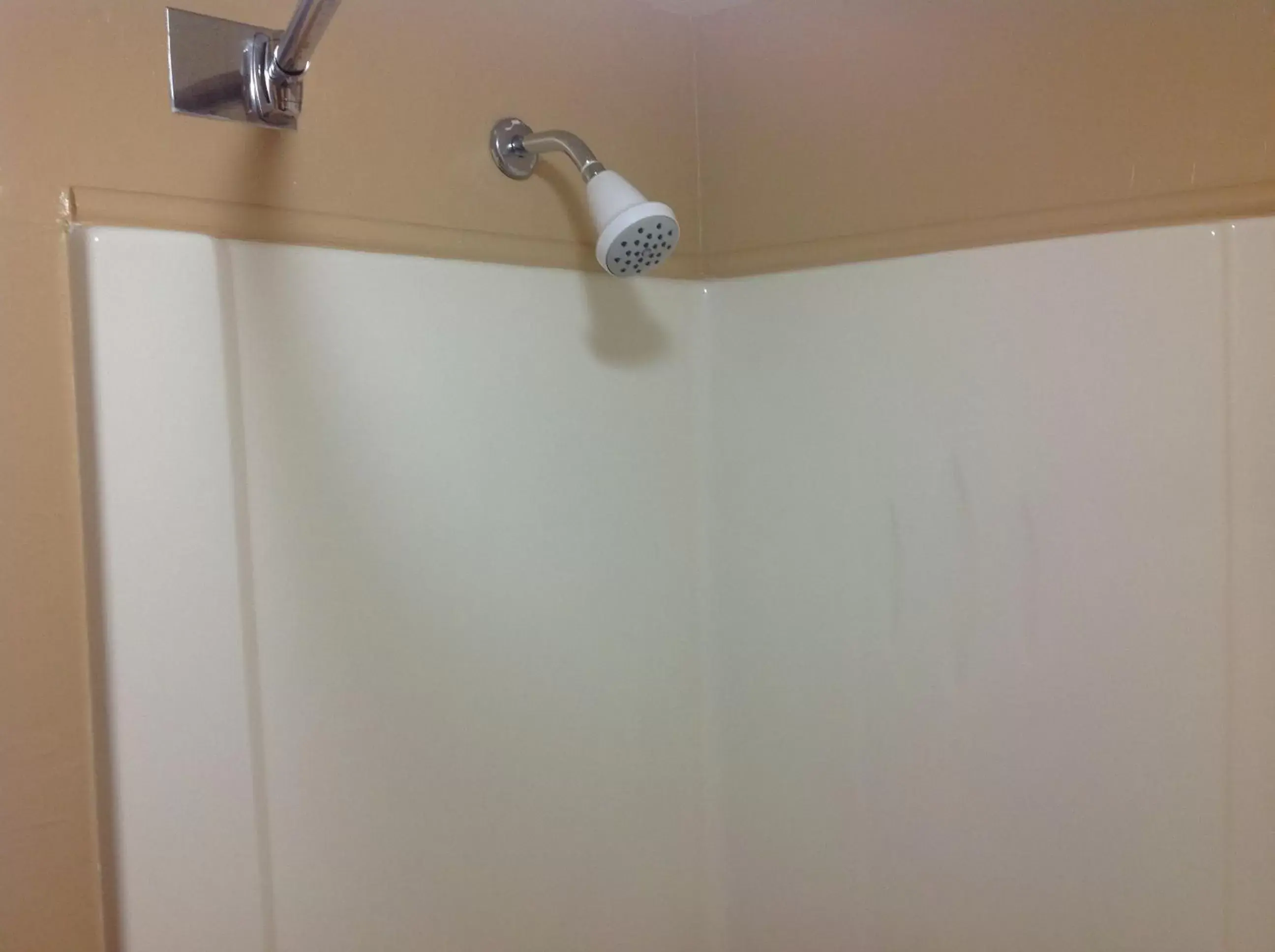 Family Room with Bath in Motel 6 Williams AZ Historic Route 66 Family Room with Bath in Motel 6 Williams AZ Historic Route 66