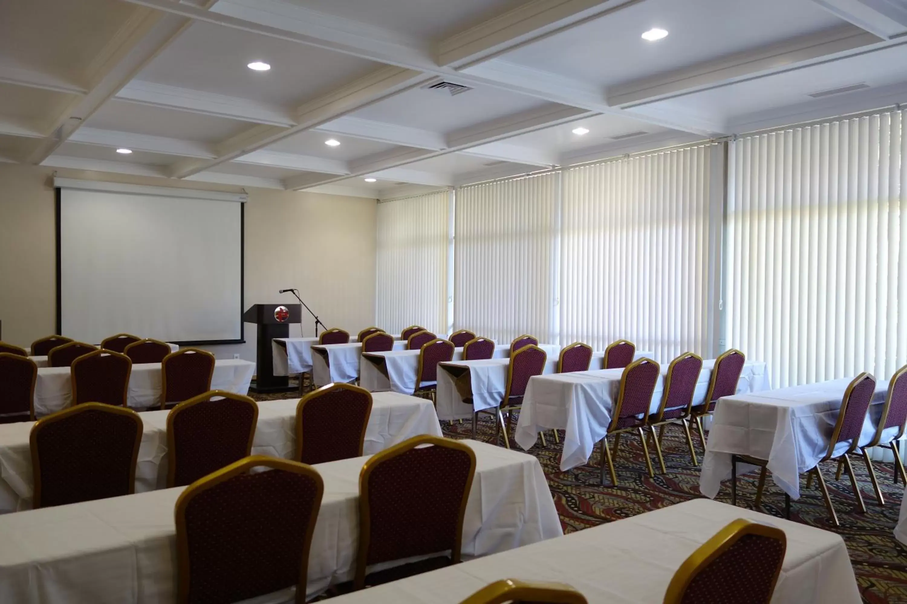 Meeting/conference room in Ramada by Wyndham Sacramento