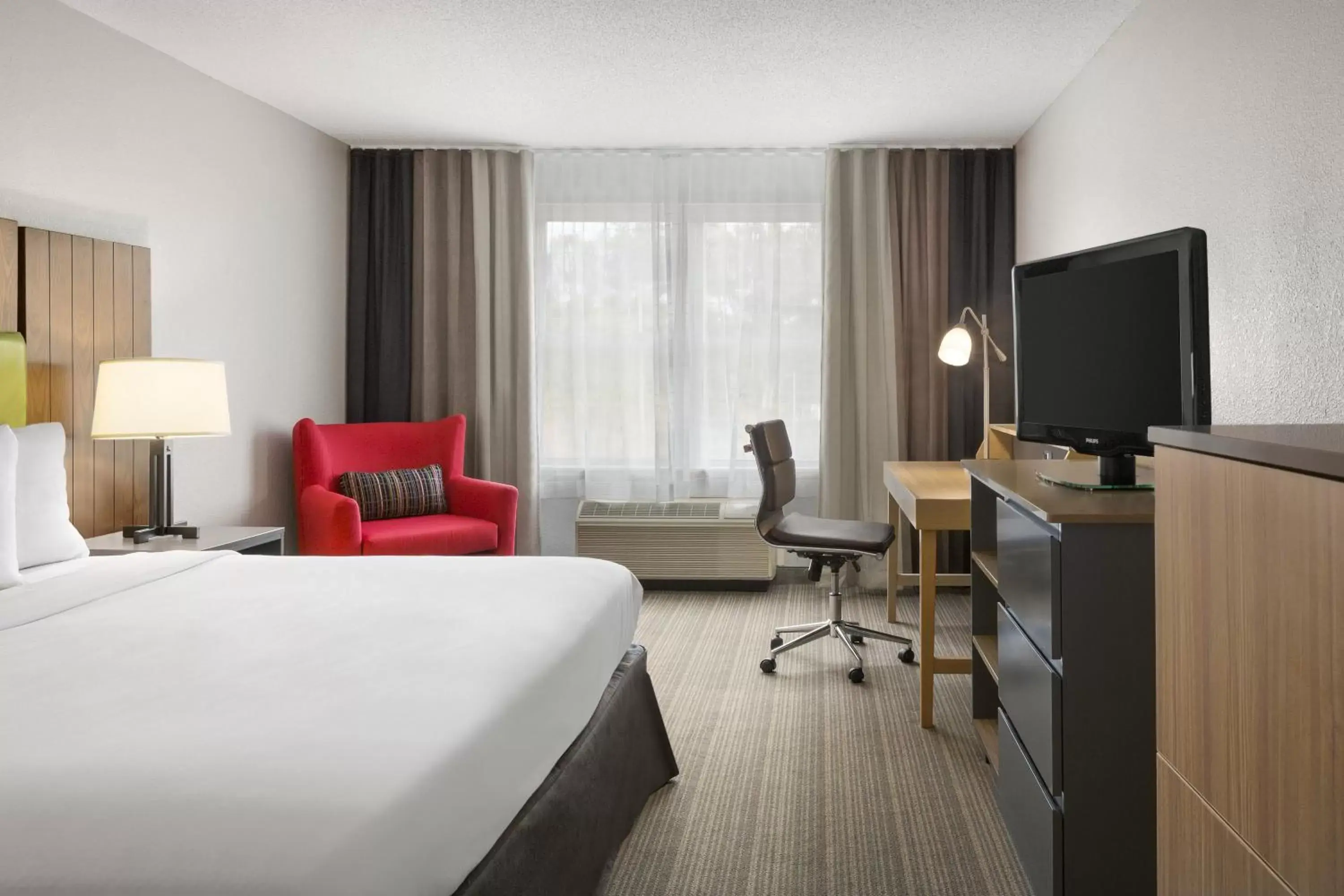 King Room in Country Inn & Suites by Radisson, Summerville, SC King Room in Country Inn & Suites by Radisson, Summerville, SC