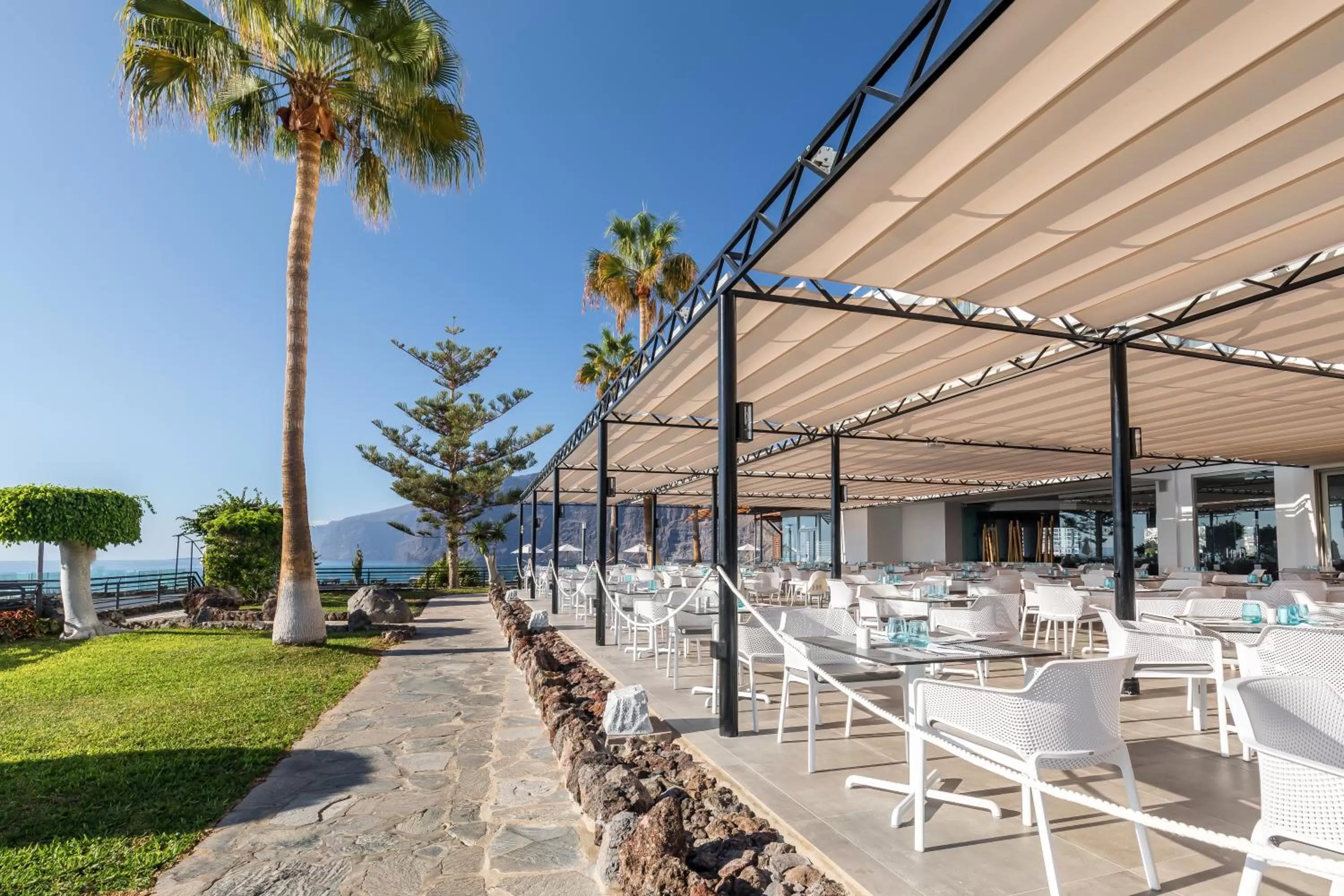 Lounge or bar in Barceló Santiago - Adults Only