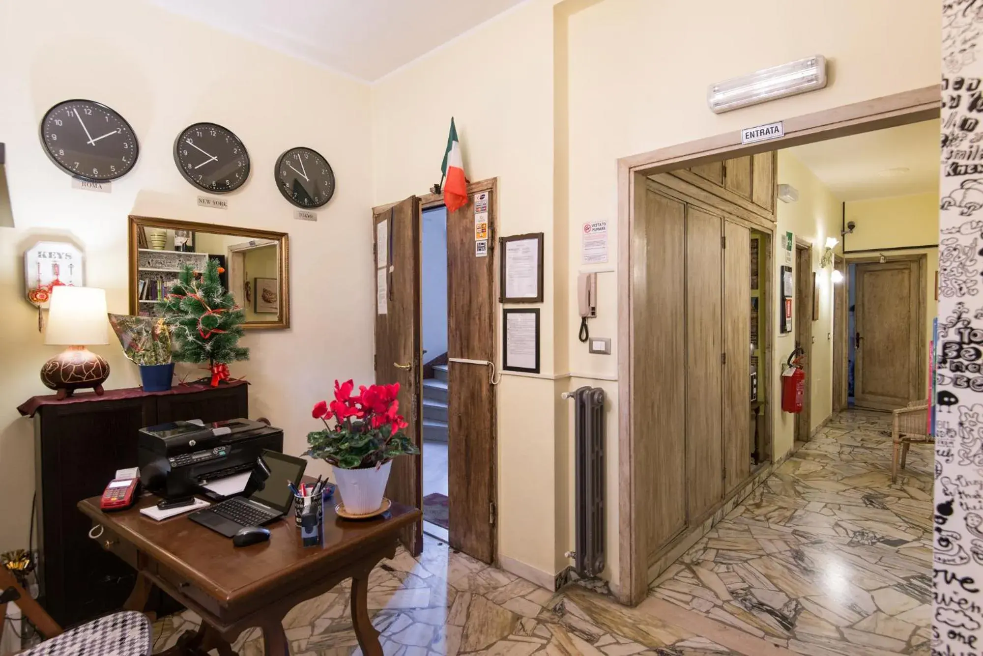 Lobby or reception, Kitchen/Kitchenette in Soggiorno Fortezza Fiorentina