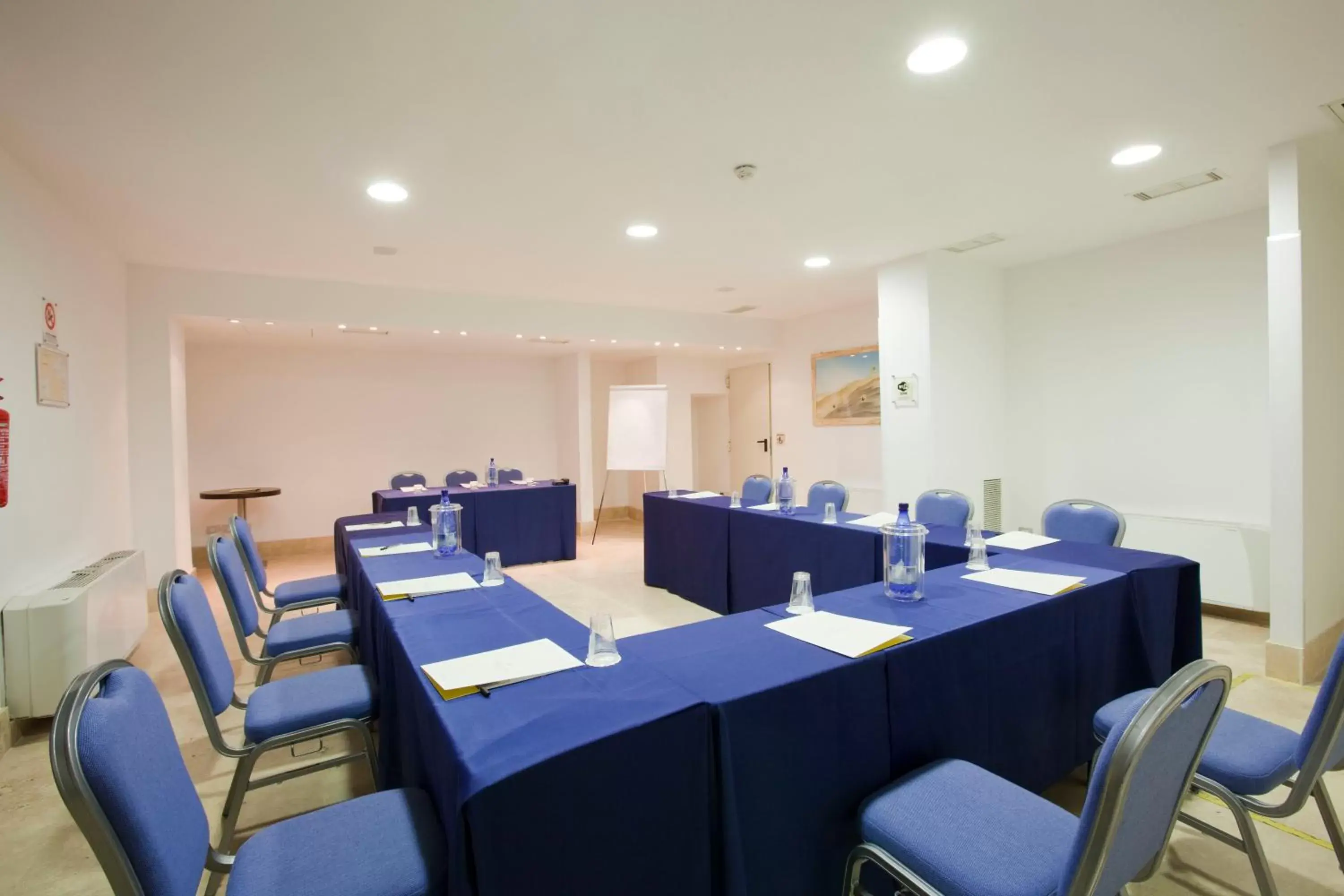 Meeting/conference room in Centrum Palace Hotel & Resorts