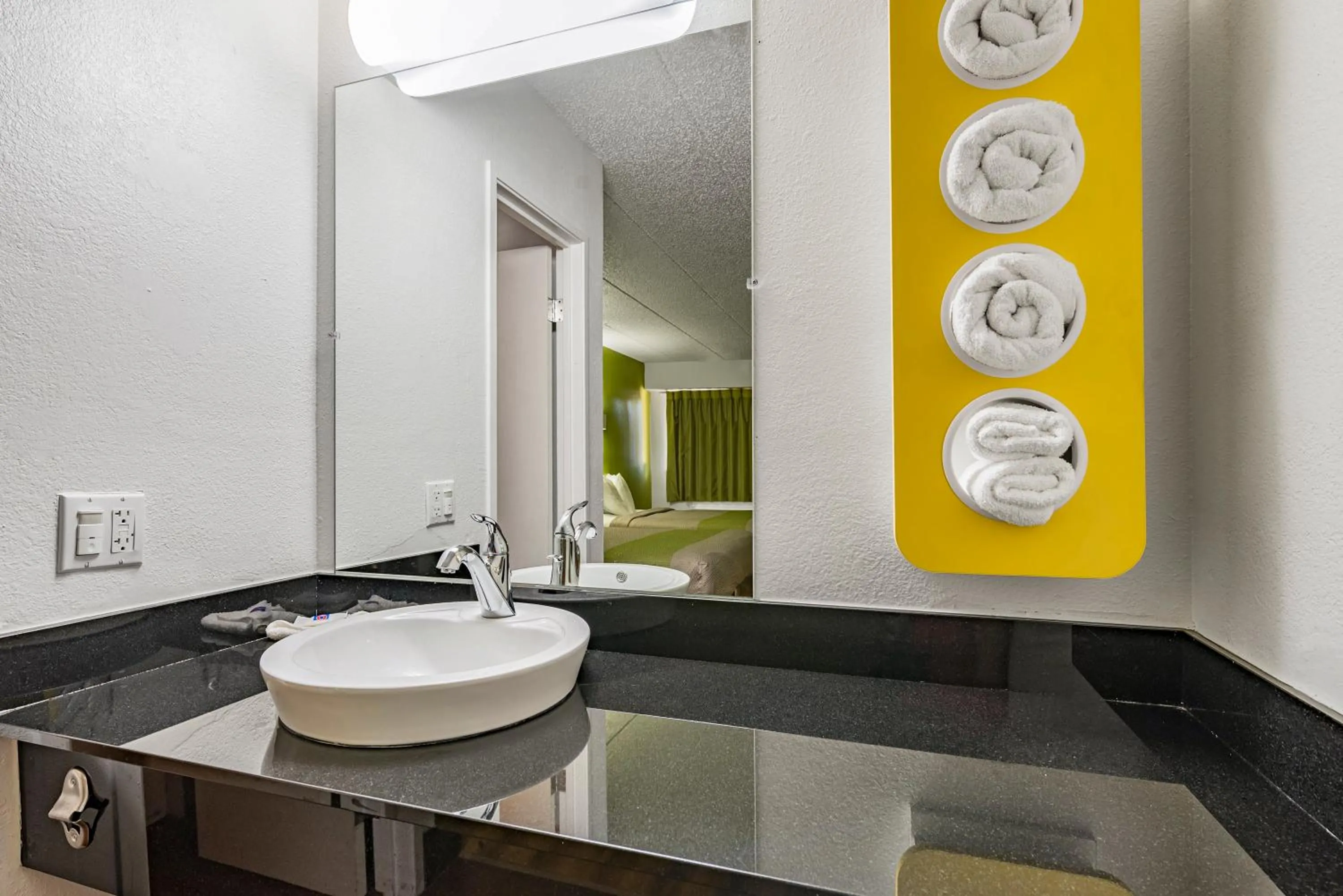 Bathroom in Motel 6-Cincinnati, OH - Central - Norwood