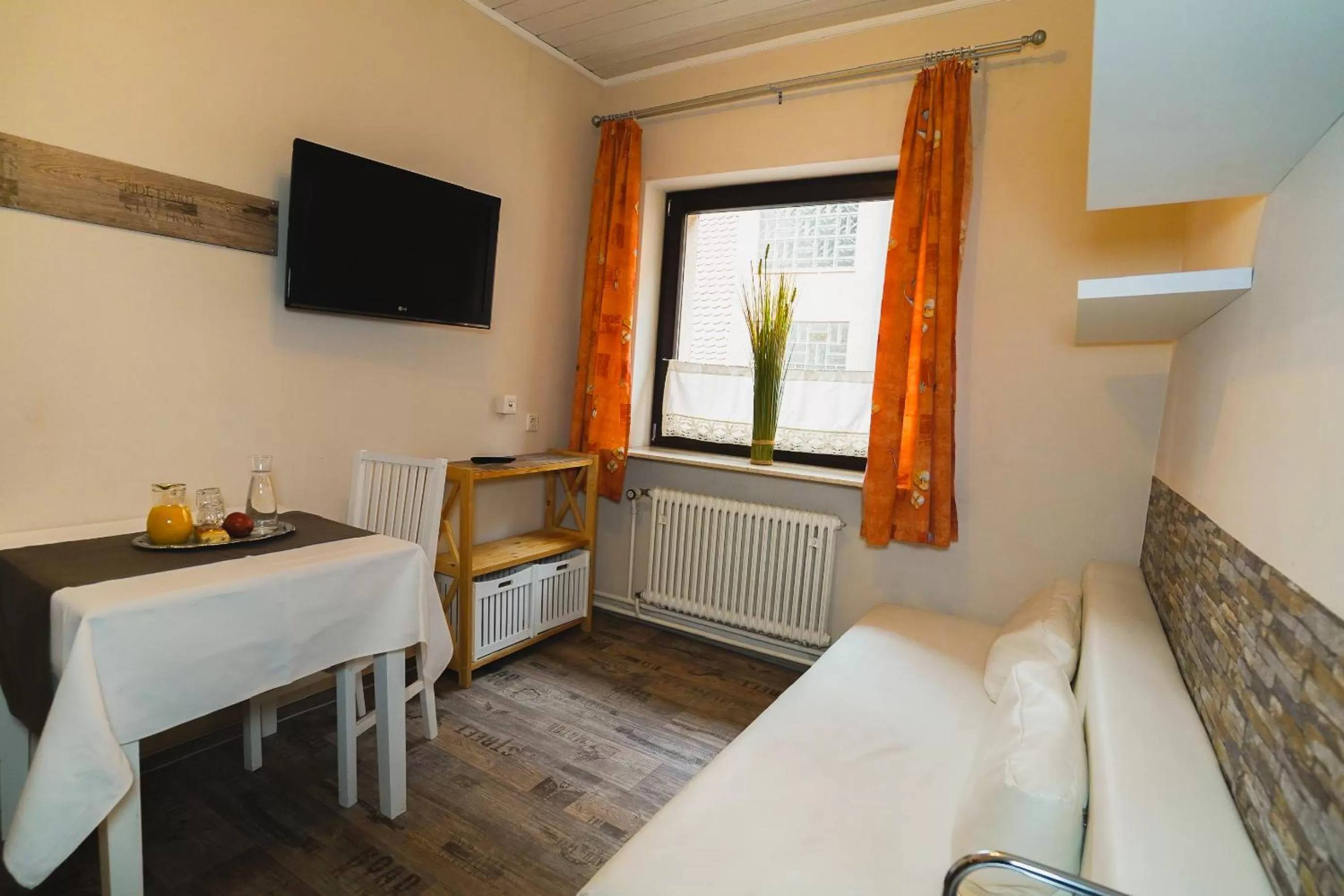 Bed in Gästehaus Präsenzhof