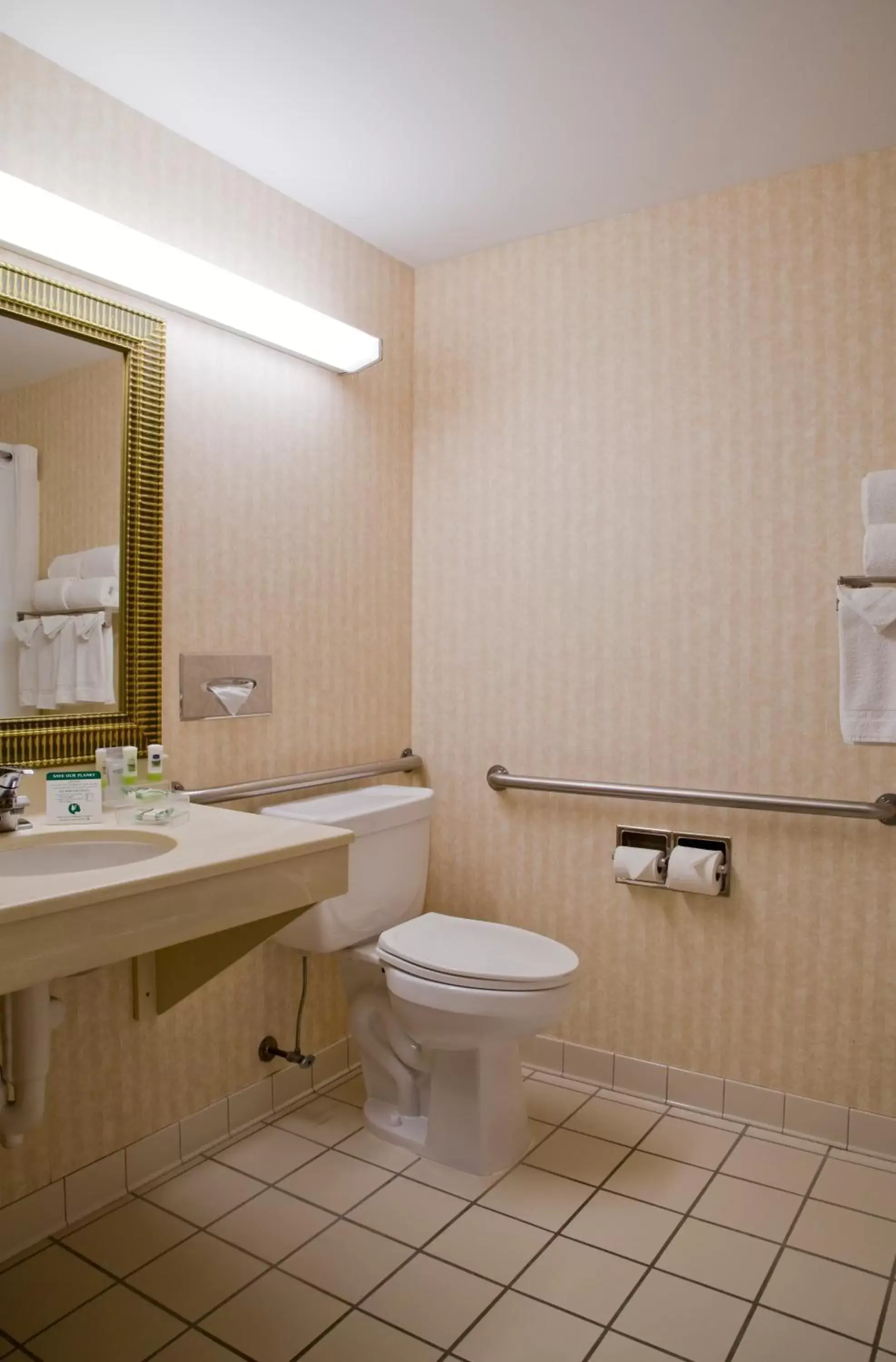 Bathroom in Country Inn & Suites by Radisson, Gurnee, IL