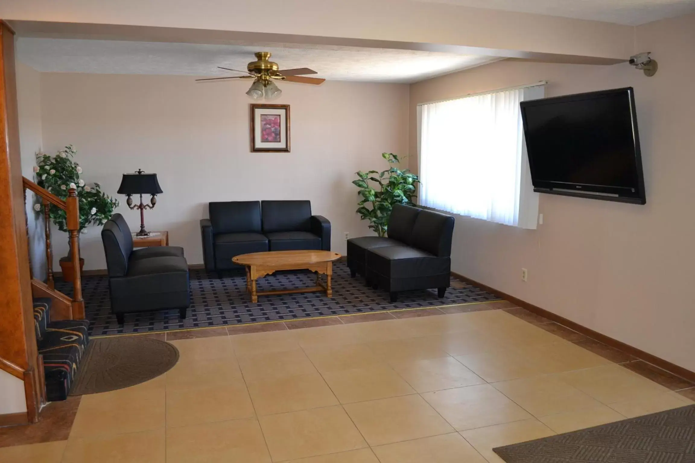 Lobby or reception in Sky Lodge Inn & Suites - Delavan Lobby or reception in Sky Lodge Inn & Suites - Delavan