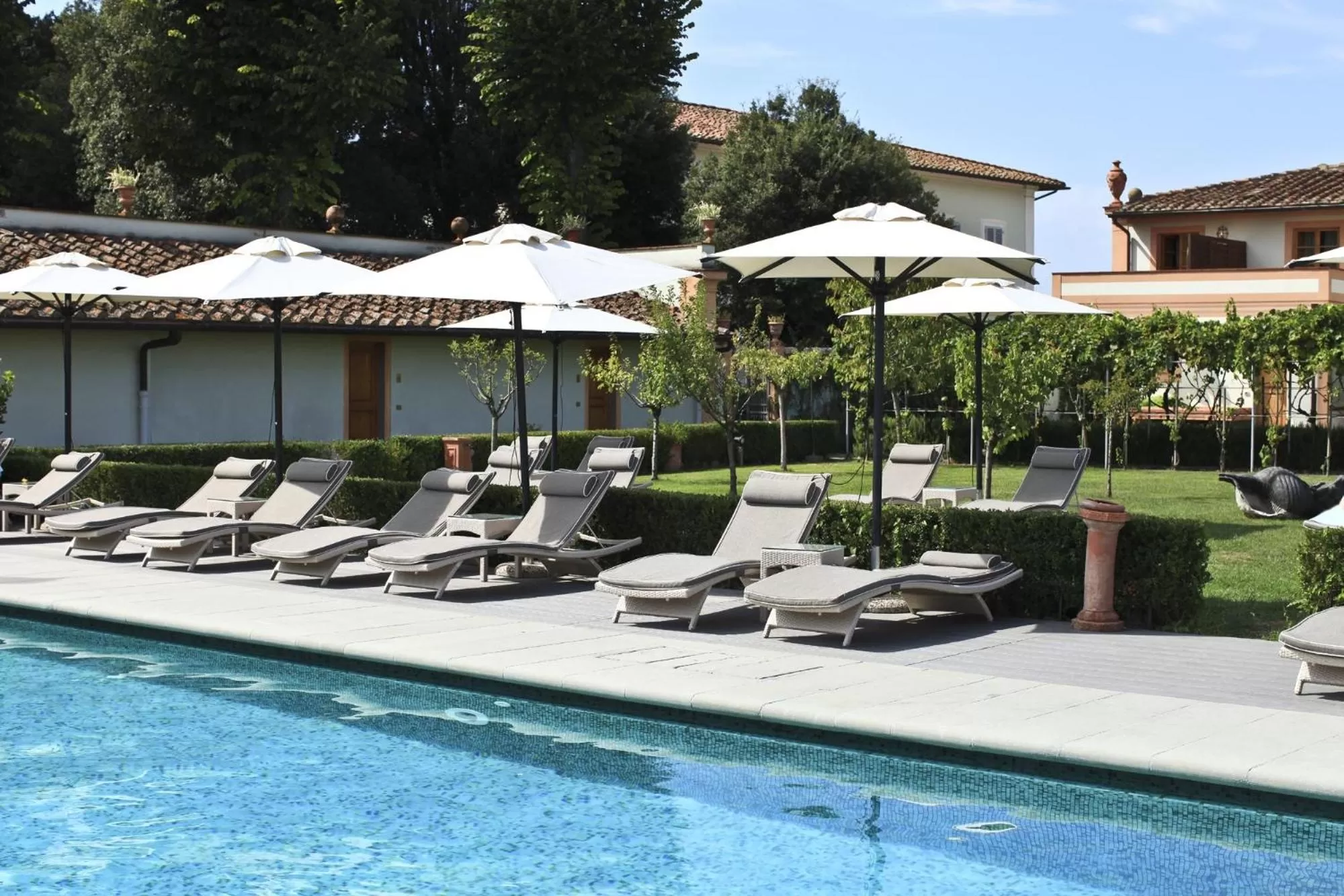 Swimming pool in Villa Olmi Firenze