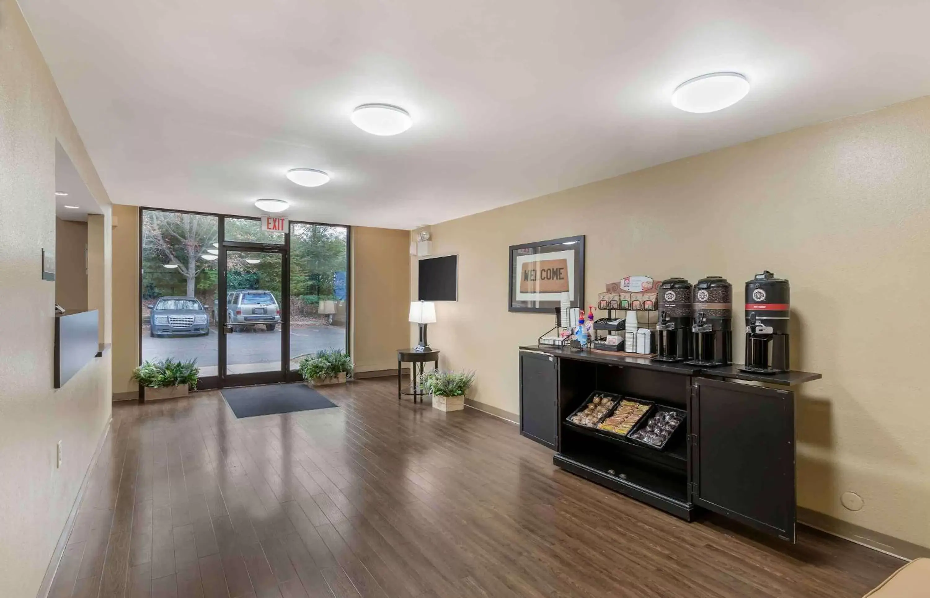 Lobby or reception in Extended Stay America Suites - Raleigh - North Raleigh - Wake Towne Dr