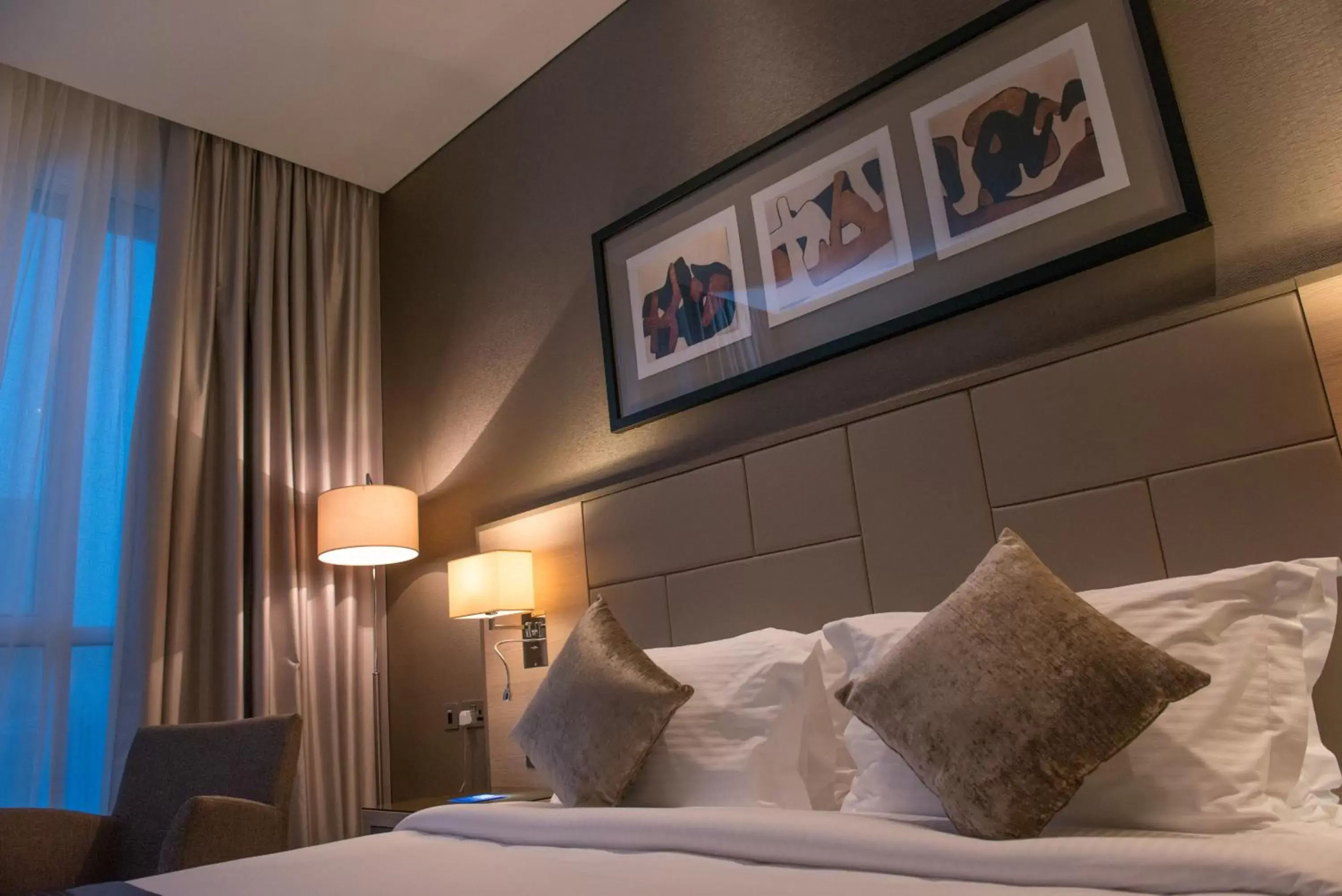 Bedroom, Bed in TRYP by Wyndham Abu Dhabi City Center