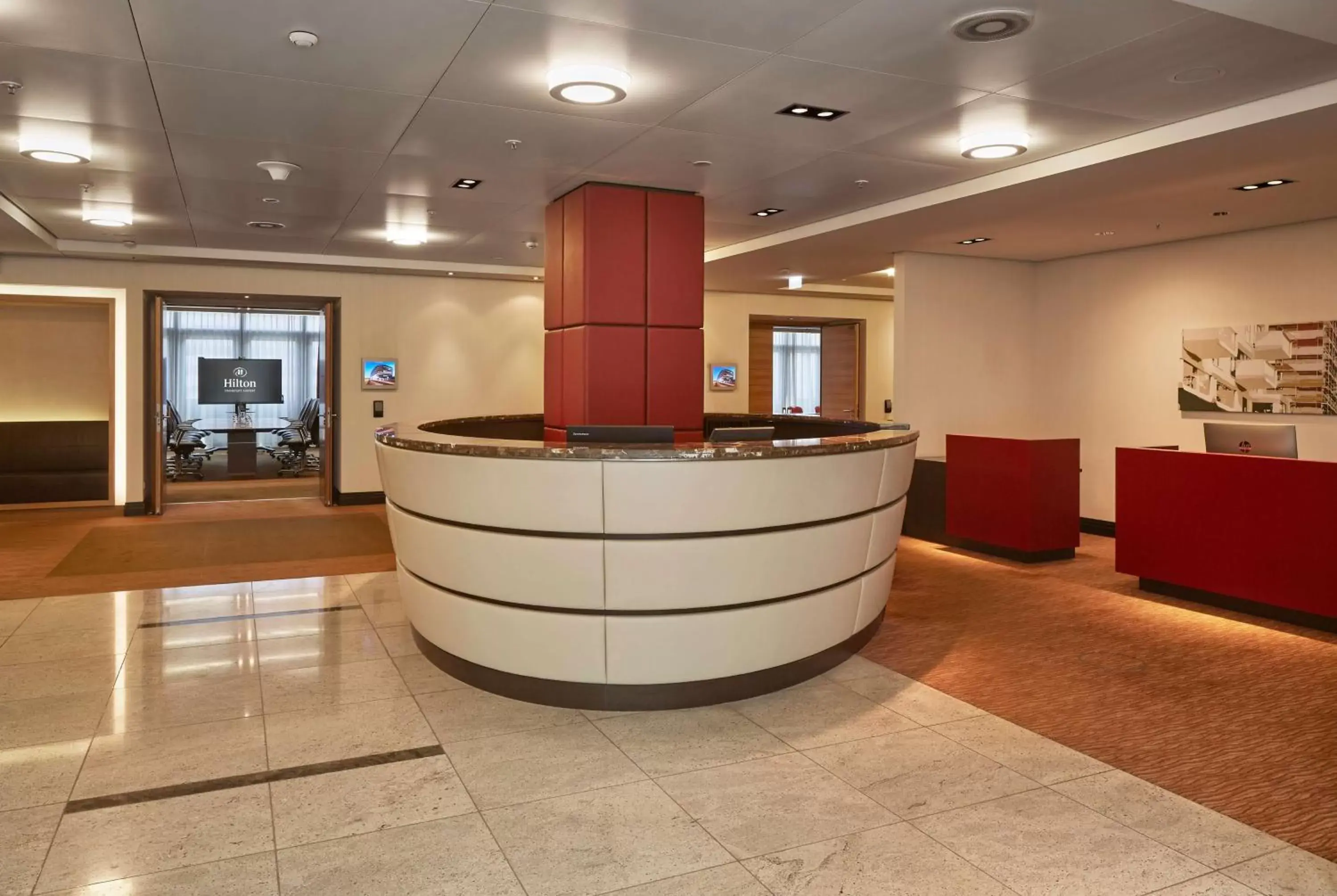 Business facilities, Lobby/Reception in Hilton Frankfurt Airport