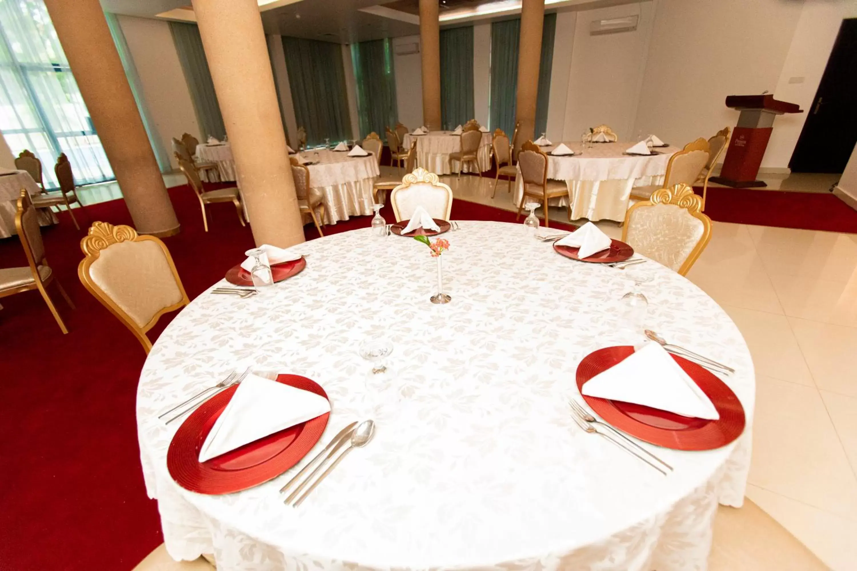 Banquet/Function facilities, Restaurant/Places to Eat in Best Western Premier Accra Airport Hotel