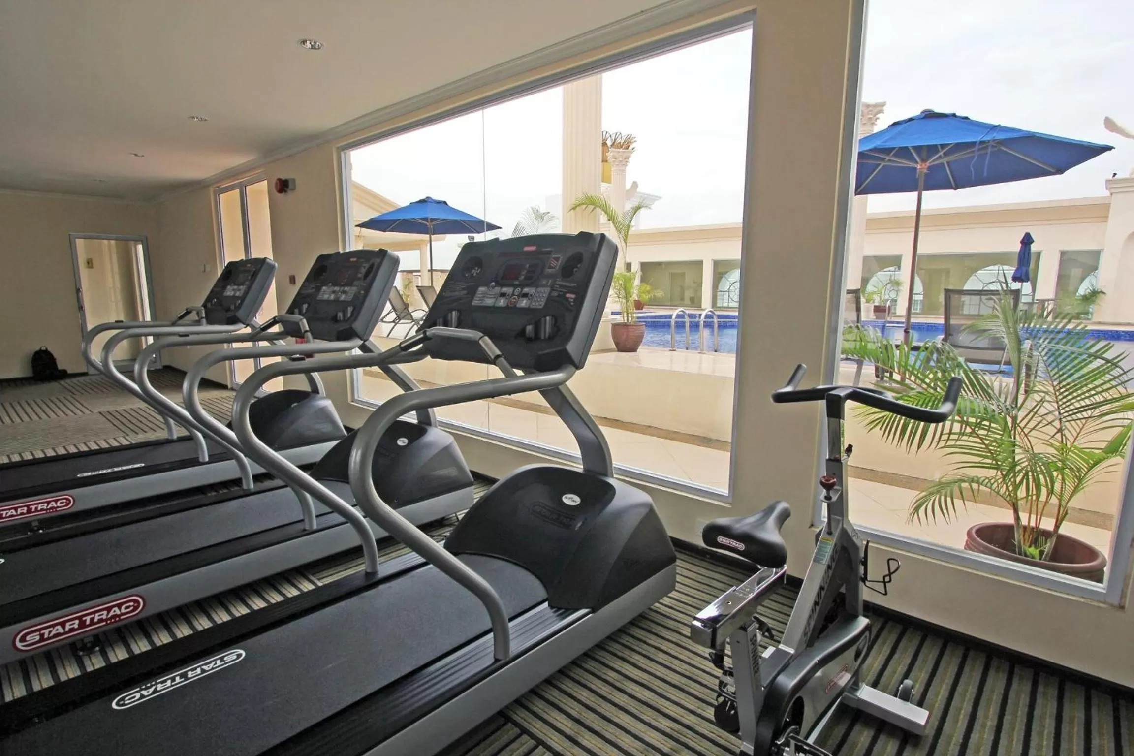Fitness centre/facilities in Harmoni One Convention Hotel and Service Apartments