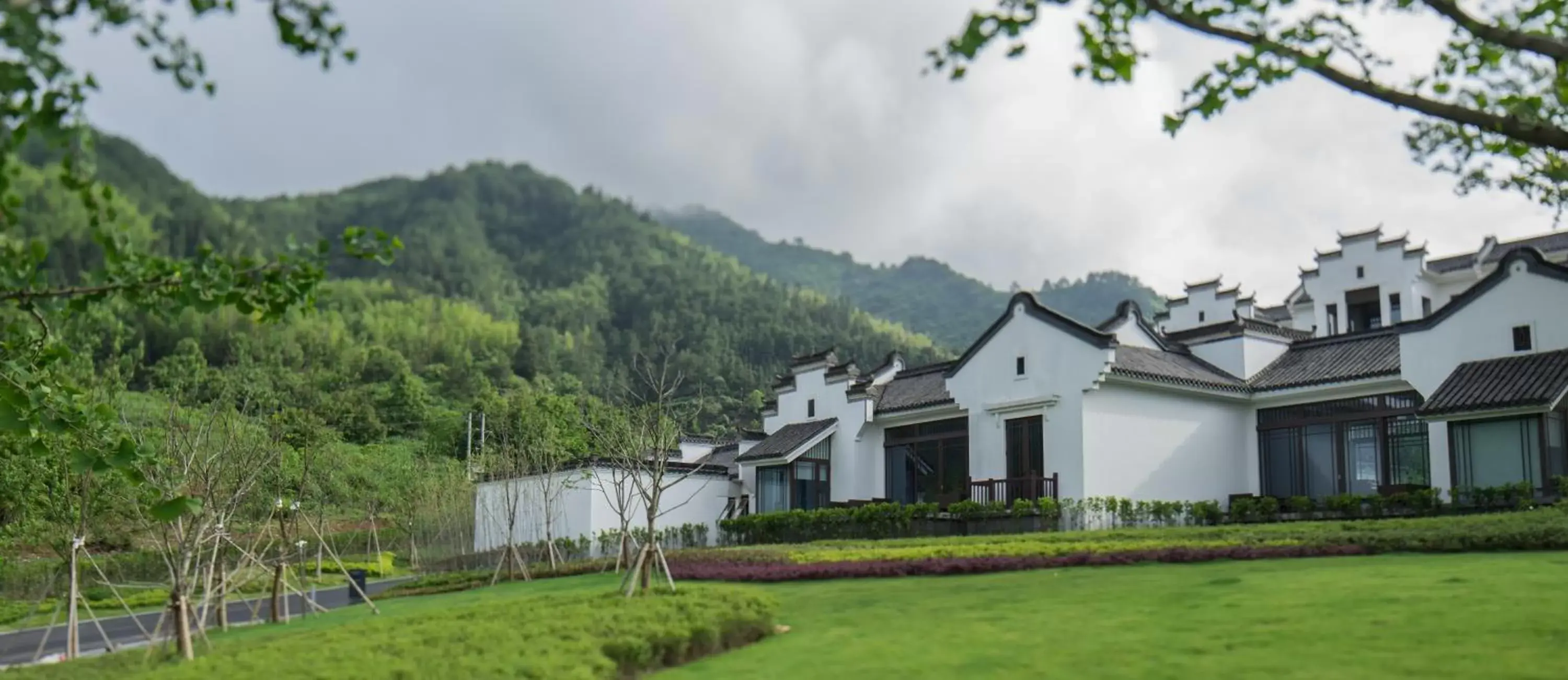 Facade/entrance, Property Building in Banyan Tree Hotel Huangshan-The Ancient Charm of Huizhou, a Paradise