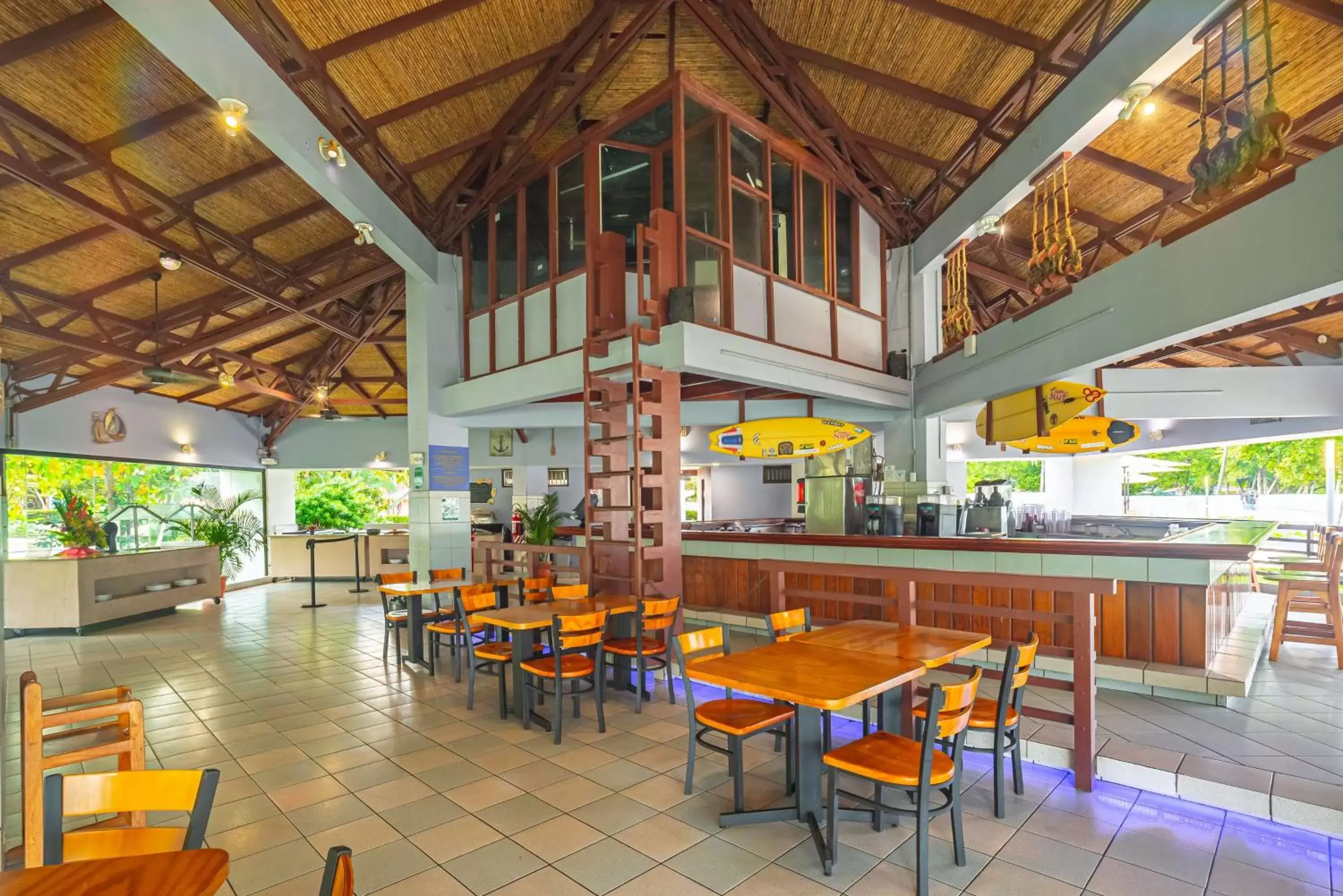 Lounge or bar, Restaurant/Places to Eat in Best Western Jaco Beach All Inclusive Resort