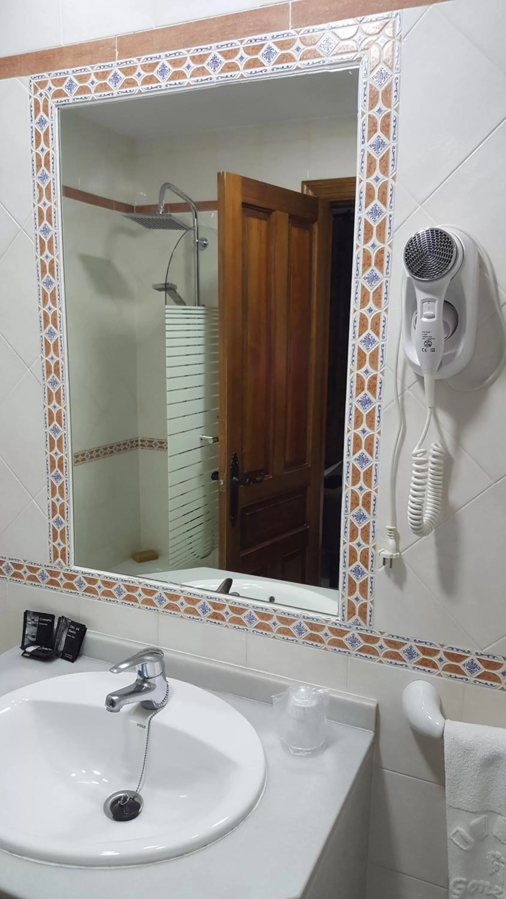 Bathroom in Hotel Casa Museo de la Mezquita