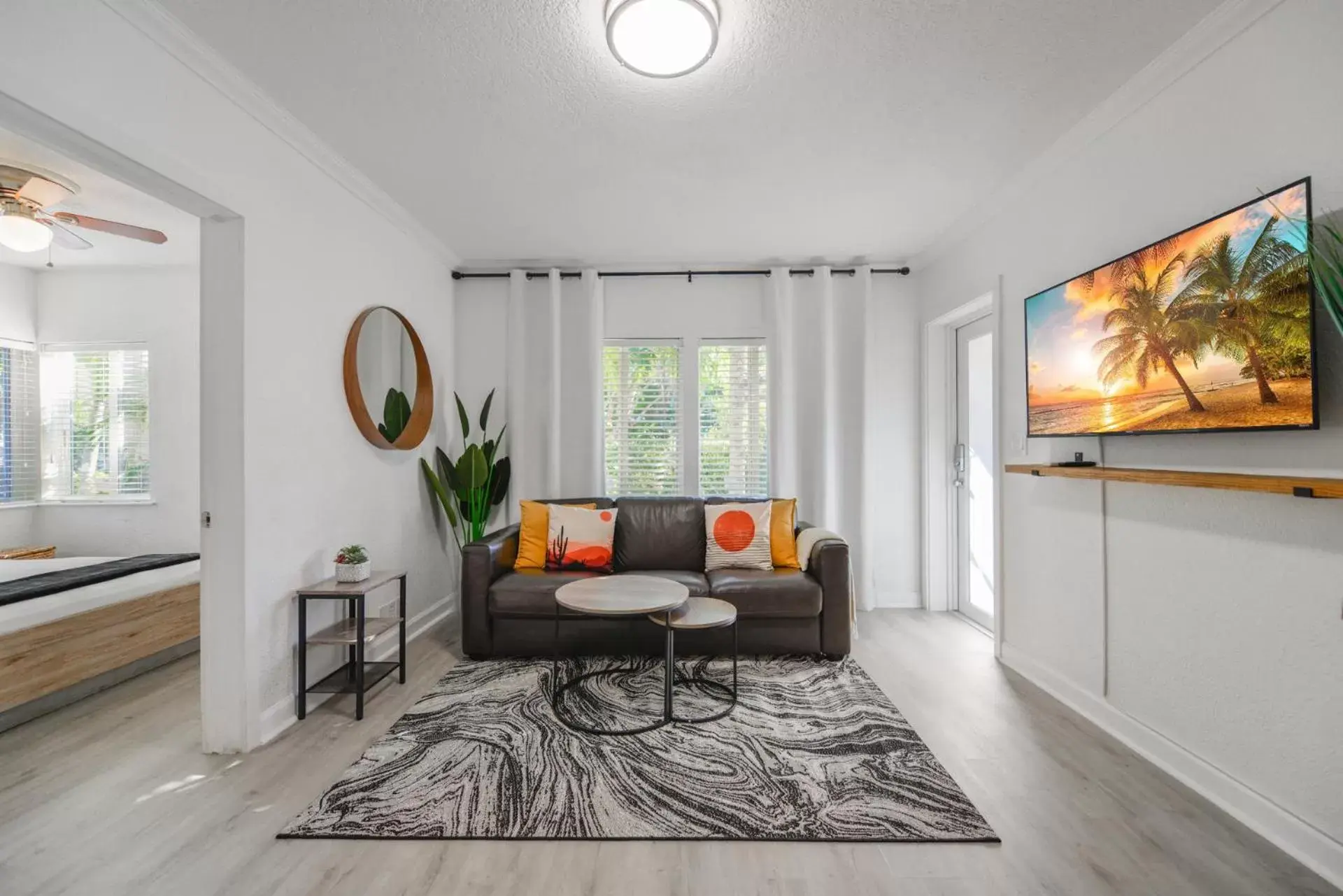 Living room, Seating Area in Alani Bay Villas