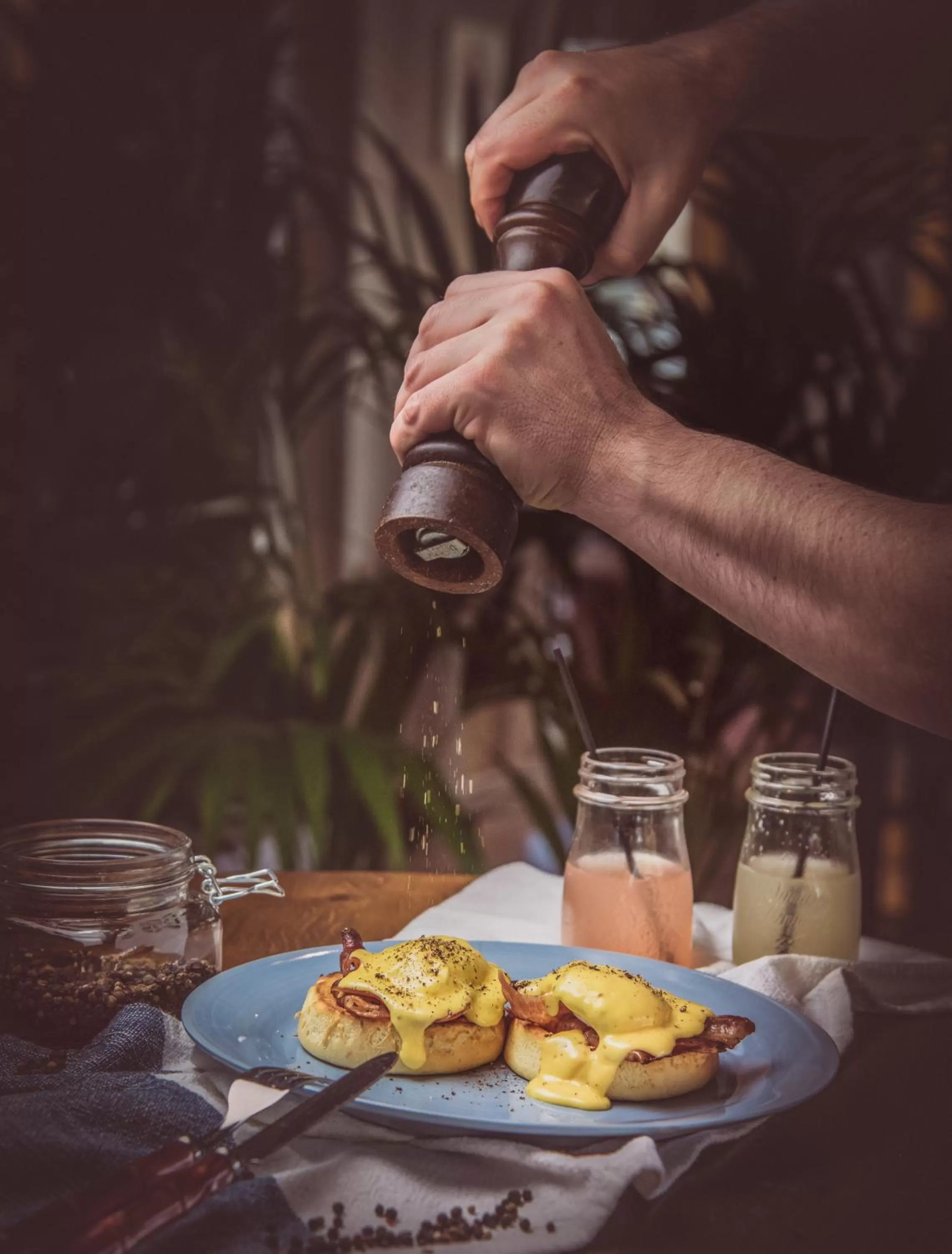 Restaurant/places to eat in Phoenix Hotel