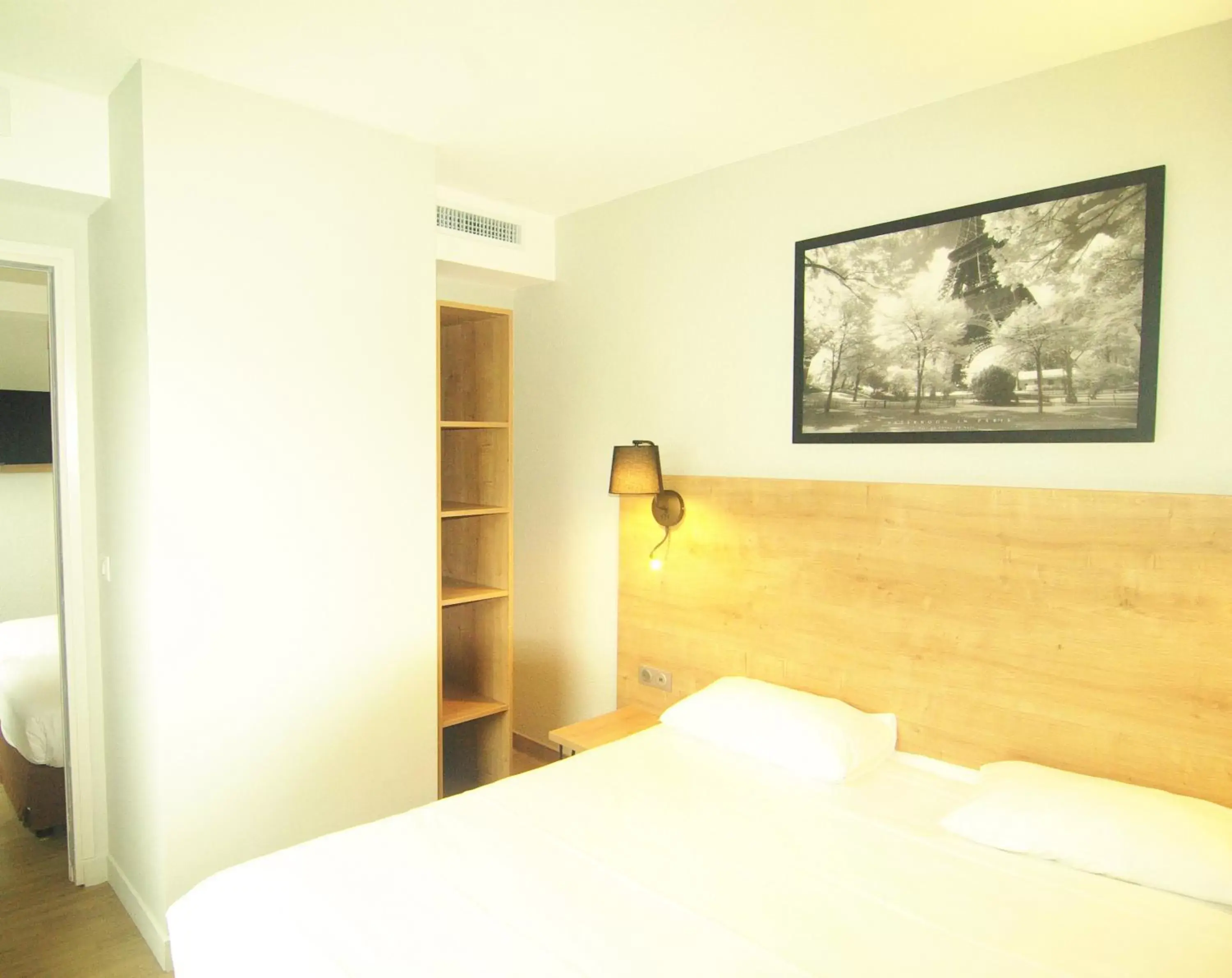 Bed in Apparthotel Torcy Bed in Apparthotel Torcy