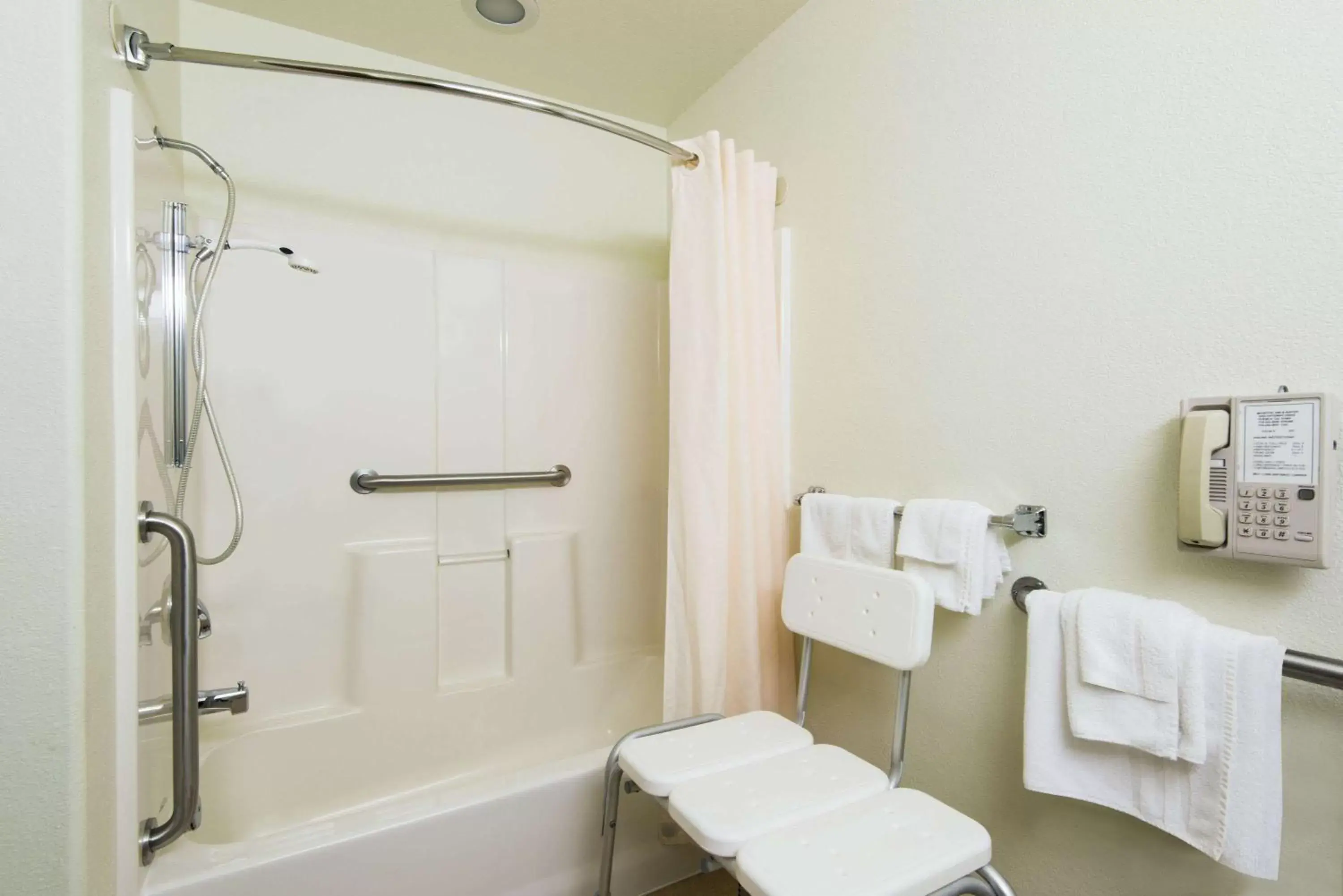 Bathroom in Microtel Inn and Suites Pueblo