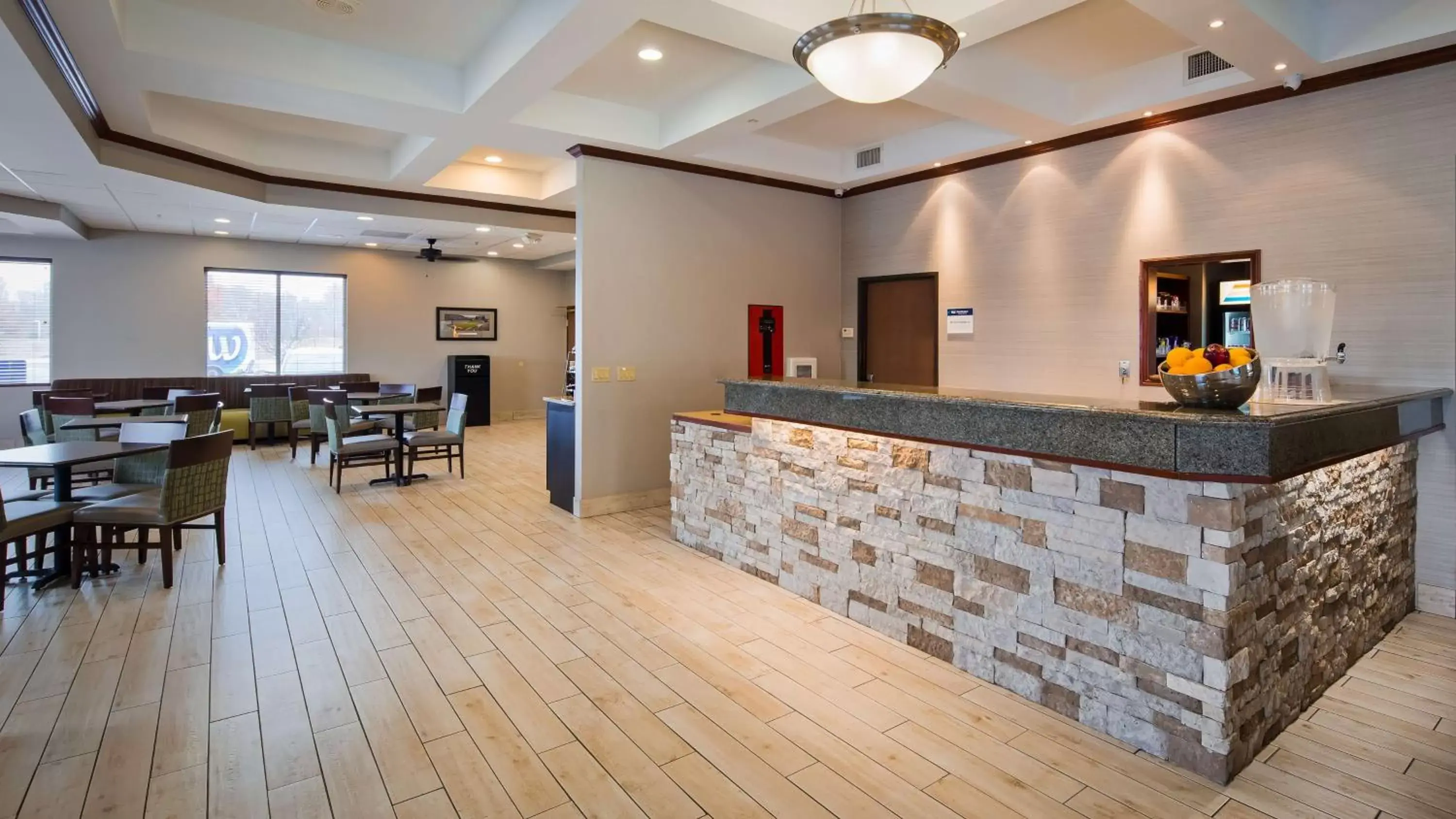 Lobby or reception in Best Western Port Columbus