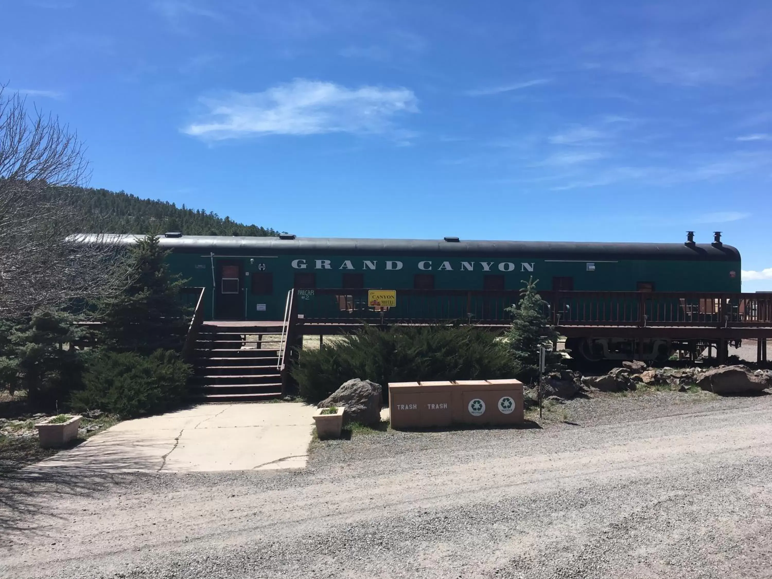 Facade/entrance, Winter in The Canyon Motel & RV Park