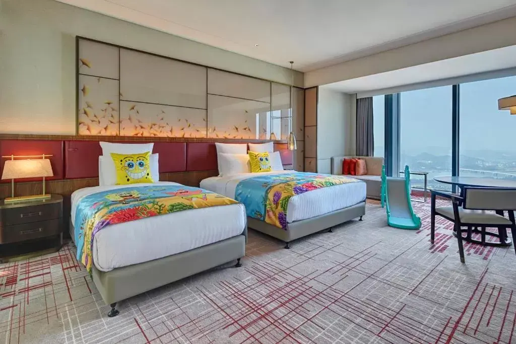 Bed in Pullman Huizhou Kaisa