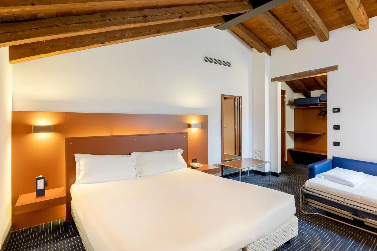 Bed in Eurostars Residenza Cannaregio