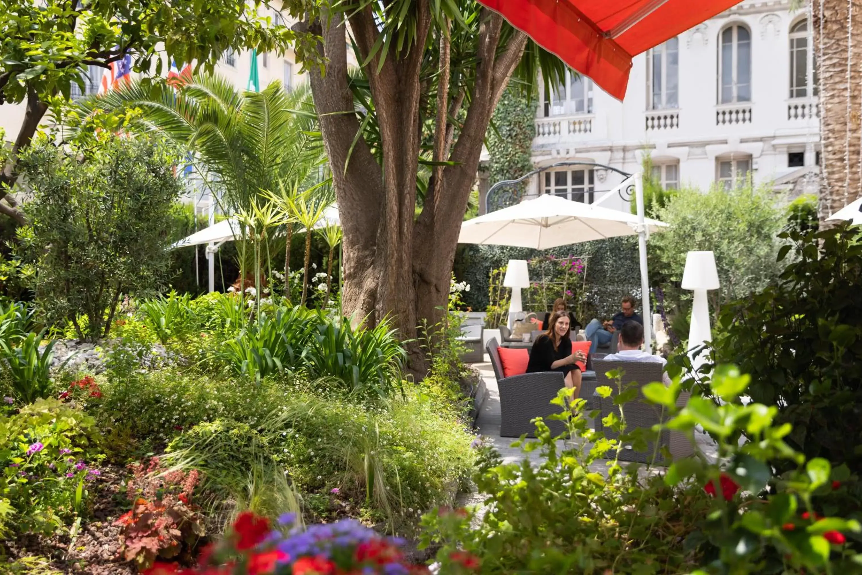 Garden, Restaurant/Places to Eat in Best Western Plus Hôtel Brice Garden Nice