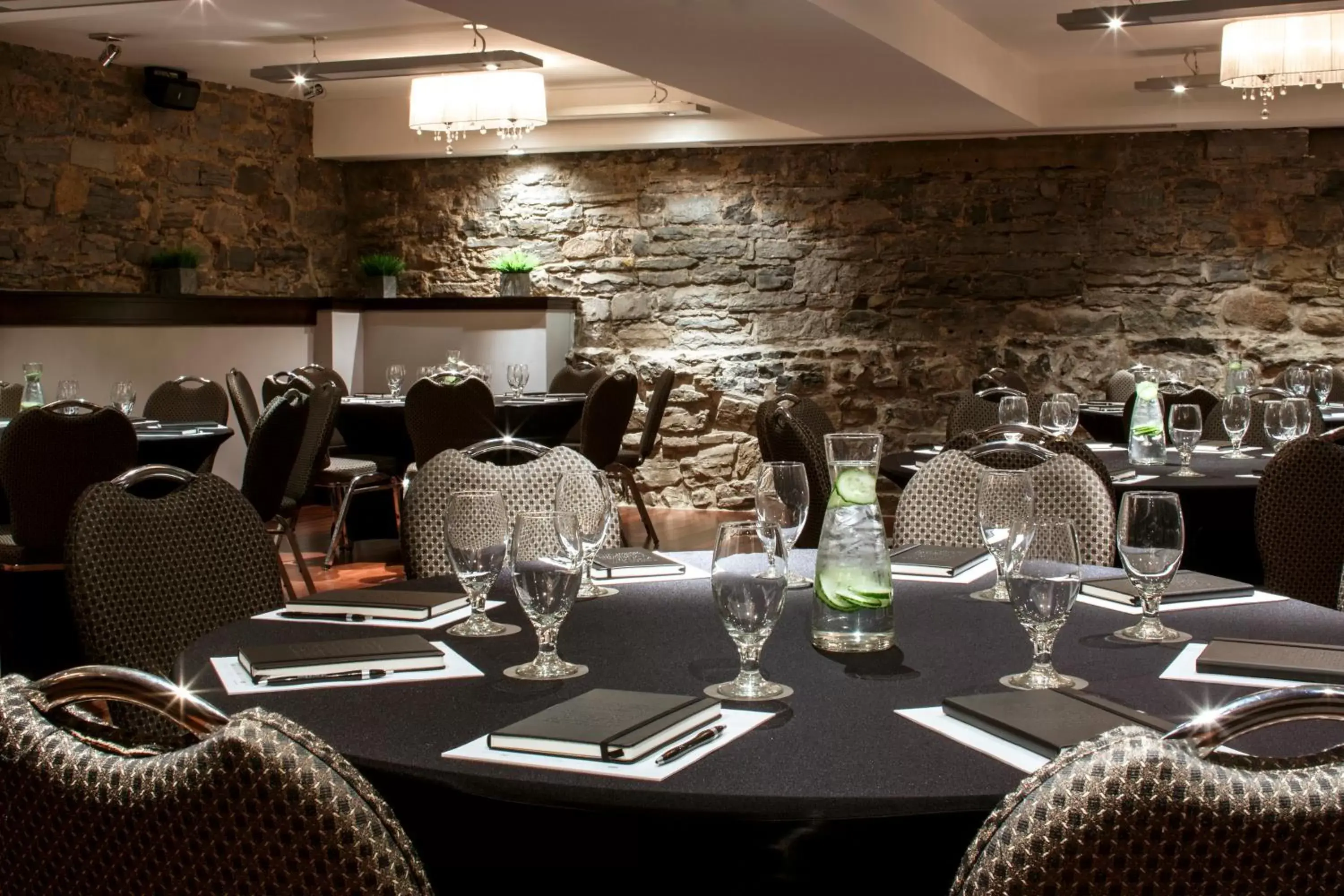 Business facilities, Restaurant/Places to Eat in Auberge du Vieux Port by Gray Collection